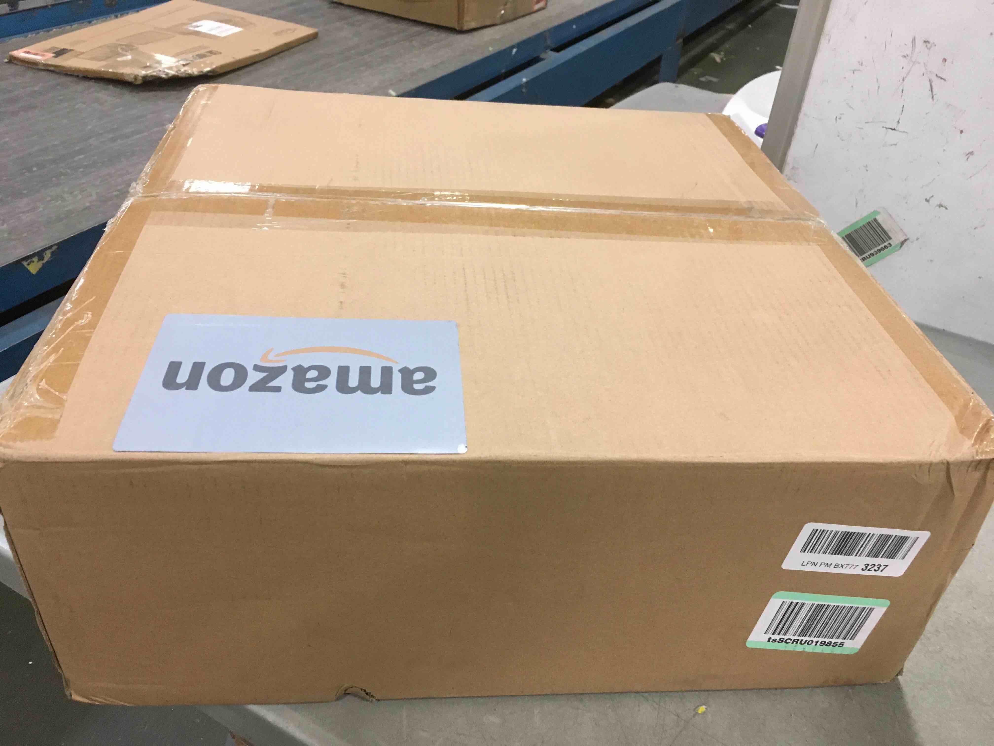 https://s3.amazonaws.com/lotting-images-prod/bidfta/YEL6363008_1711555086907.jpeg