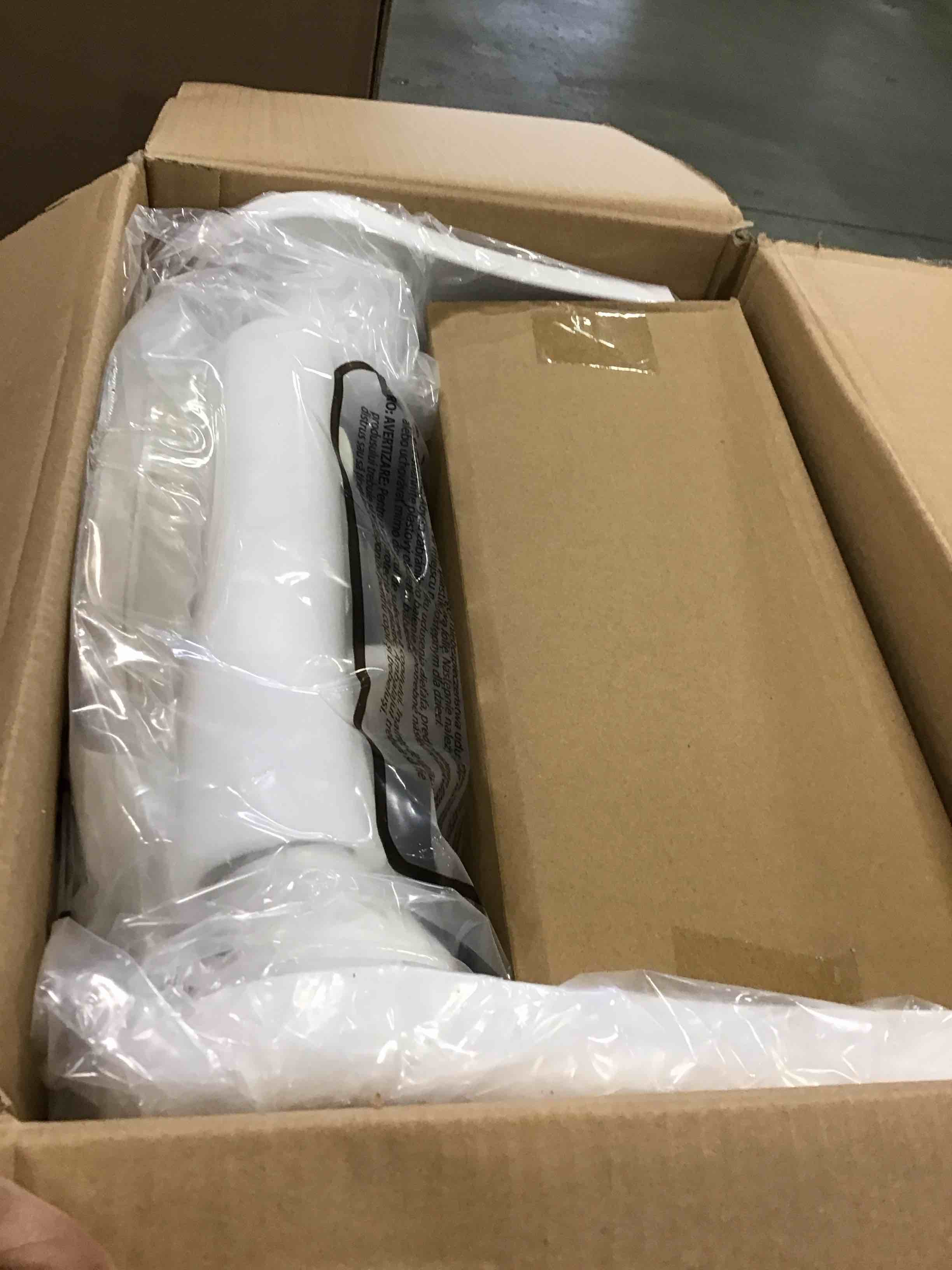 https://s3.amazonaws.com/lotting-images-prod/bidfta/YEL6363954_1711560291522.jpeg
