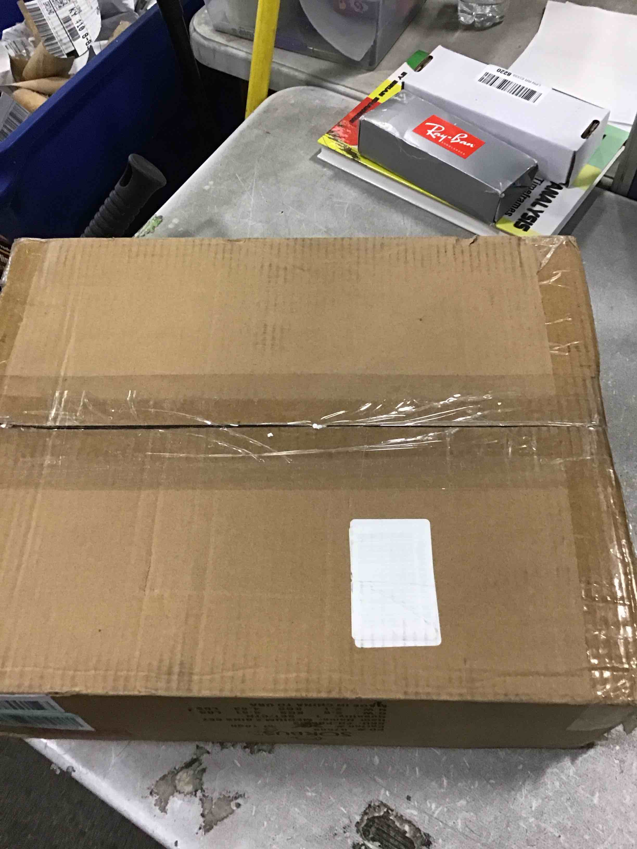 https://s3.amazonaws.com/lotting-images-prod/bidfta/YEL6364006_1711567046376.jpeg