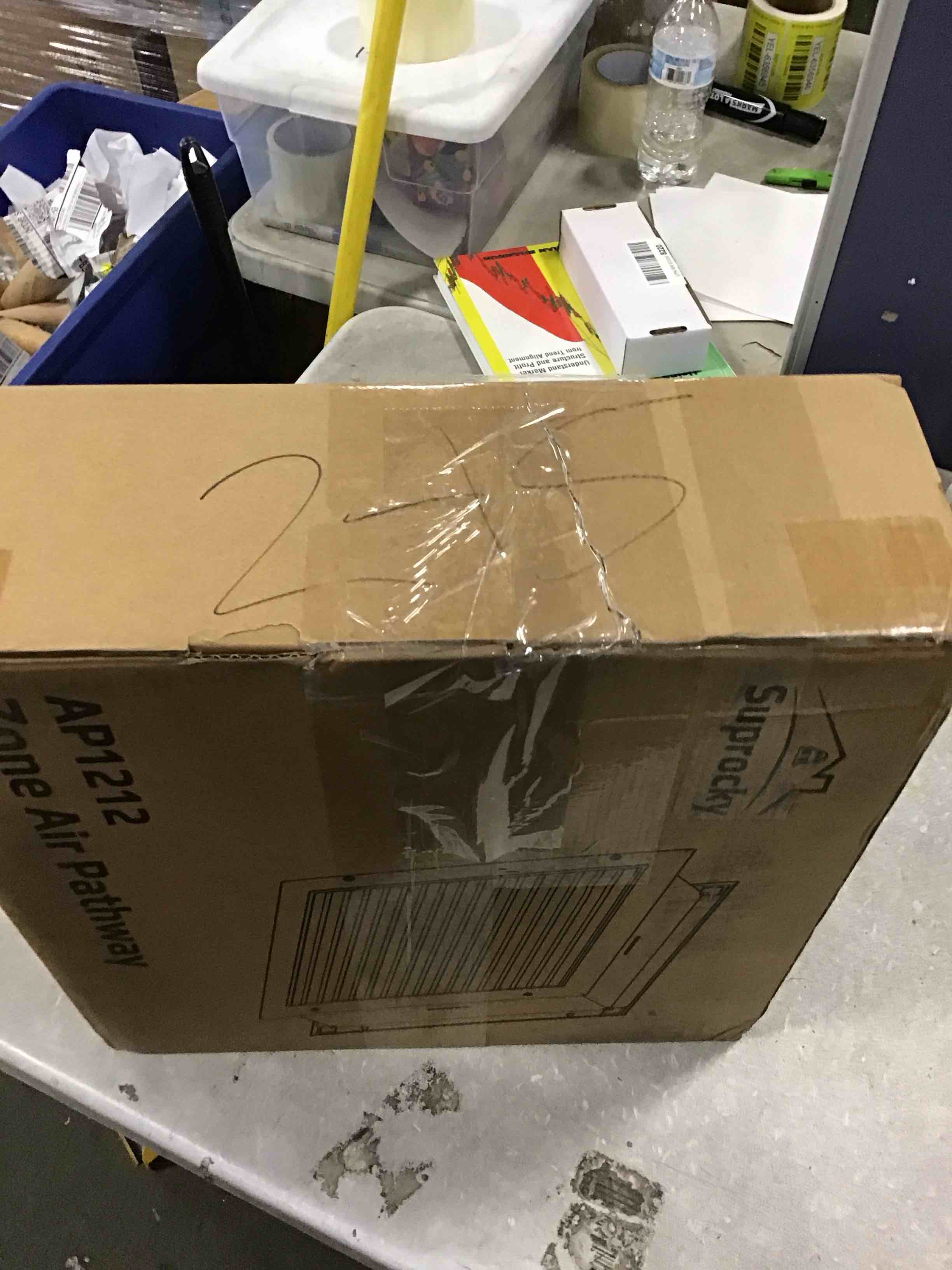 https://s3.amazonaws.com/lotting-images-prod/bidfta/YEL6364022_1711569294221.jpeg