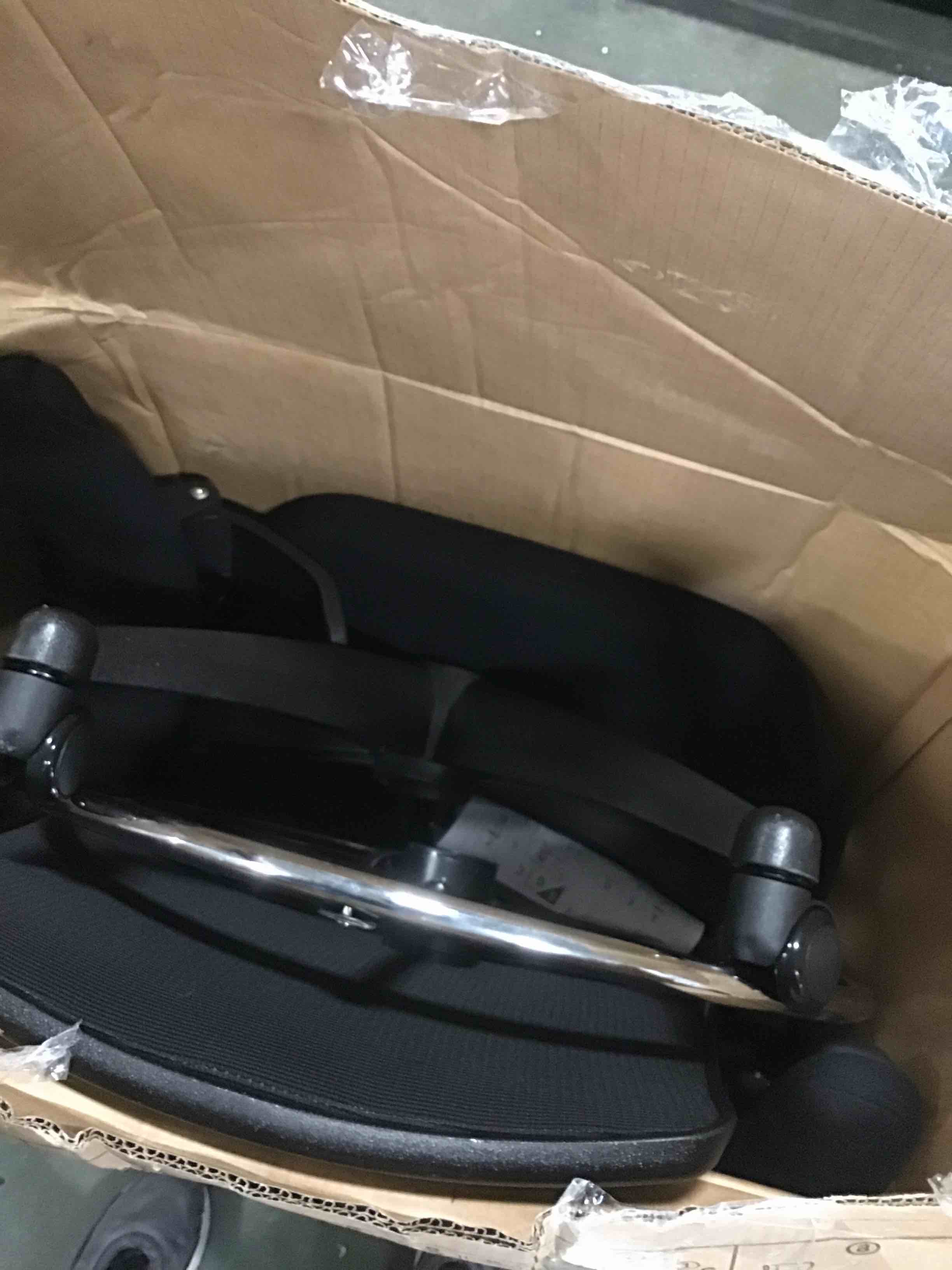 https://s3.amazonaws.com/lotting-images-prod/bidfta/YEL6364190_1711646239475.jpeg