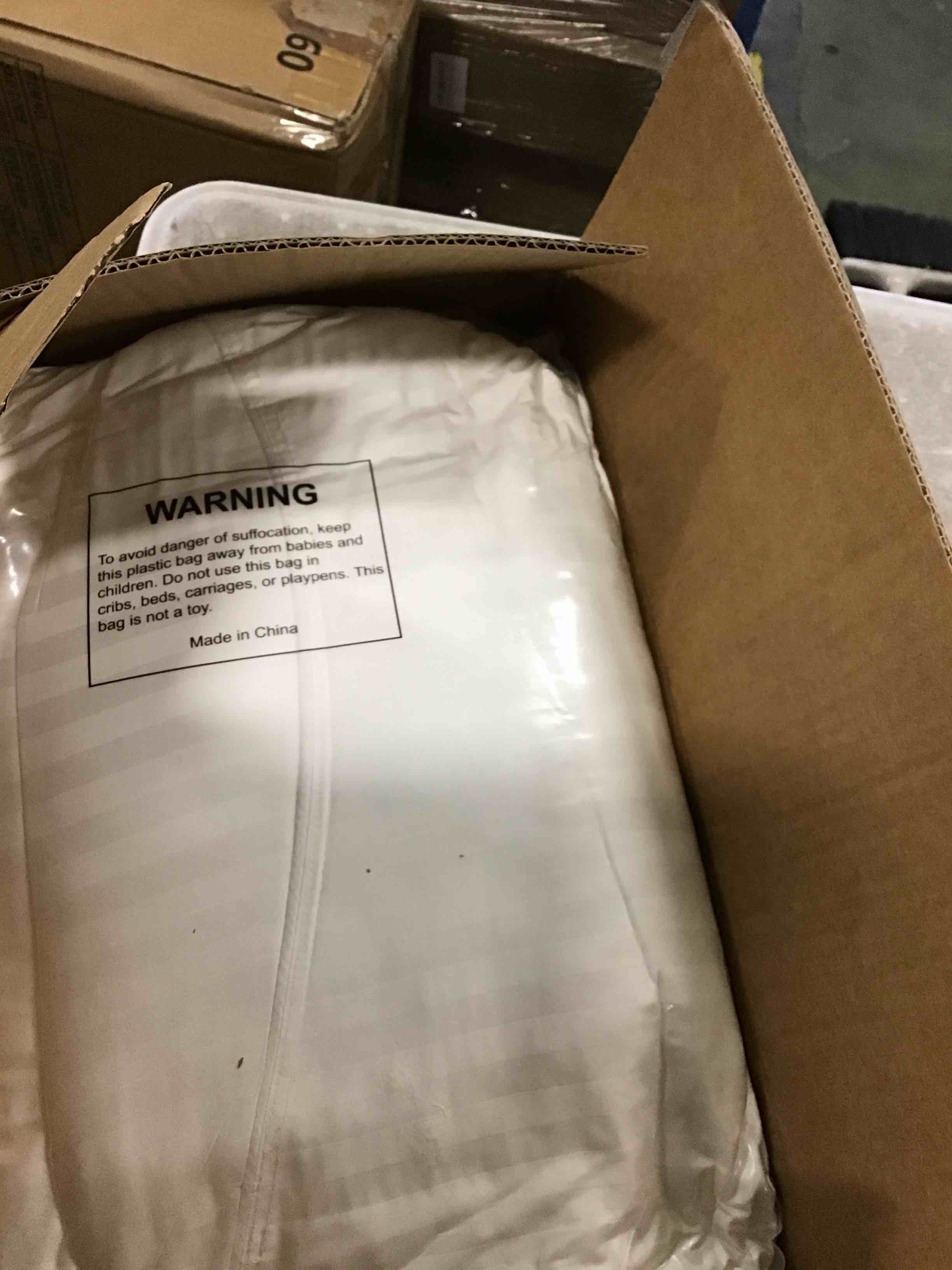 https://s3.amazonaws.com/lotting-images-prod/bidfta/YEL6364441_1711732960439.jpeg