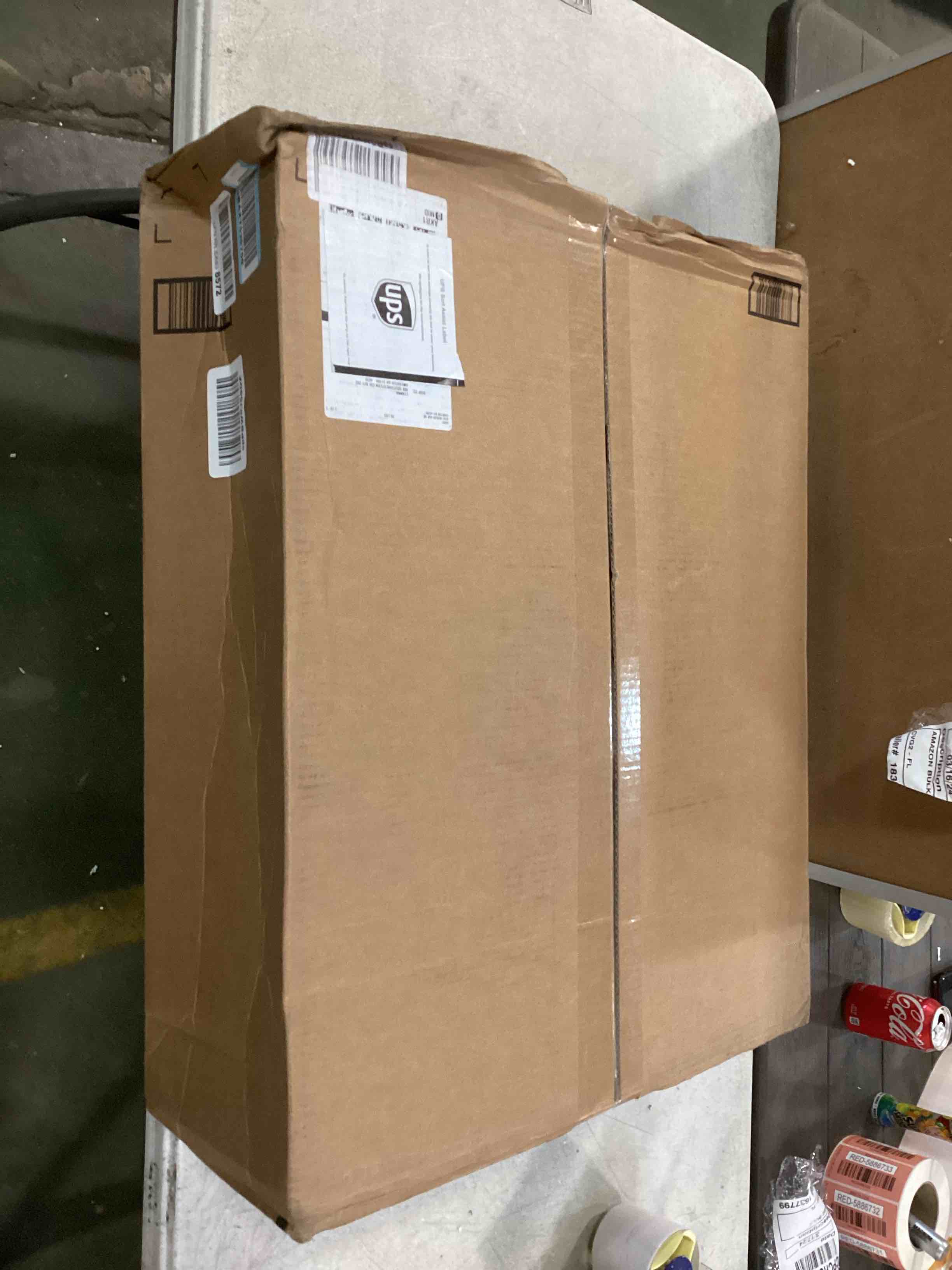 https://s3.amazonaws.com/lotting-images-prod/bidfta/YEL6364991_1711115488923.jpeg