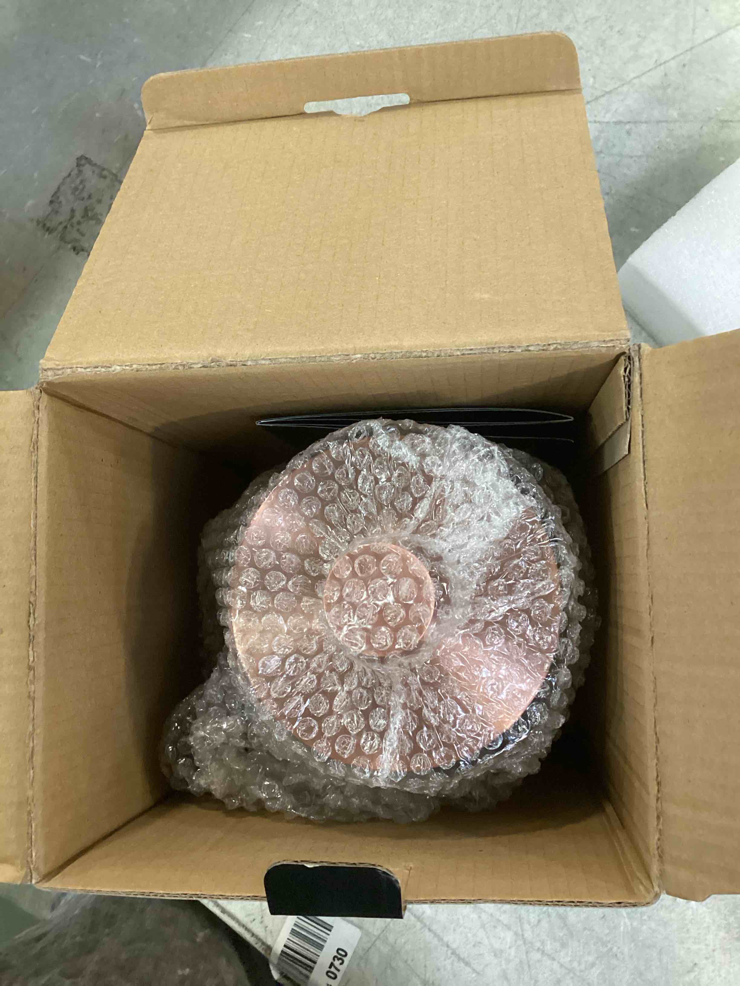 https://s3.amazonaws.com/lotting-images-prod/bidfta/YEL6365101_1711133043306.jpeg