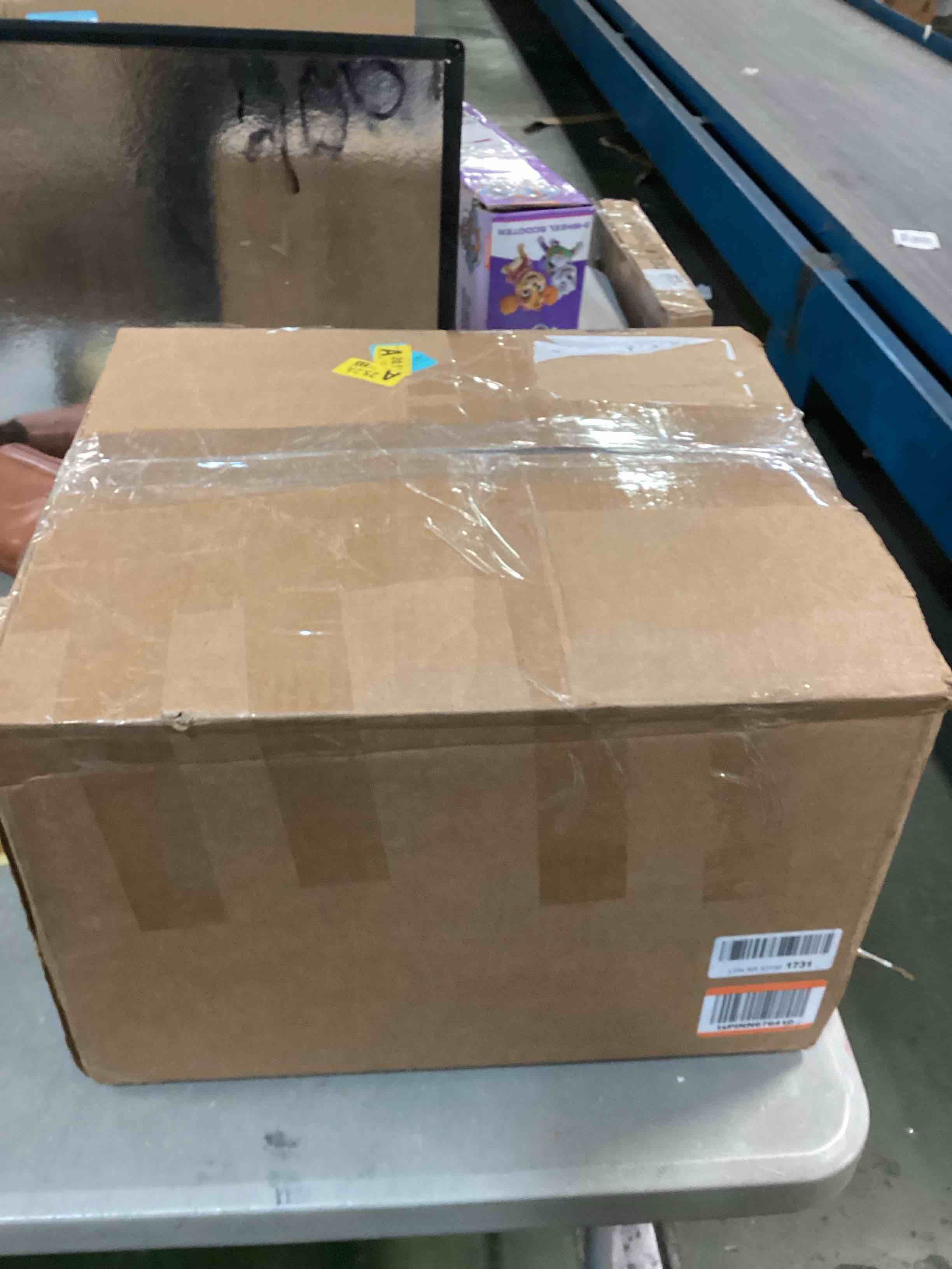 https://s3.amazonaws.com/lotting-images-prod/bidfta/YEL6366401_1712060210576.jpeg