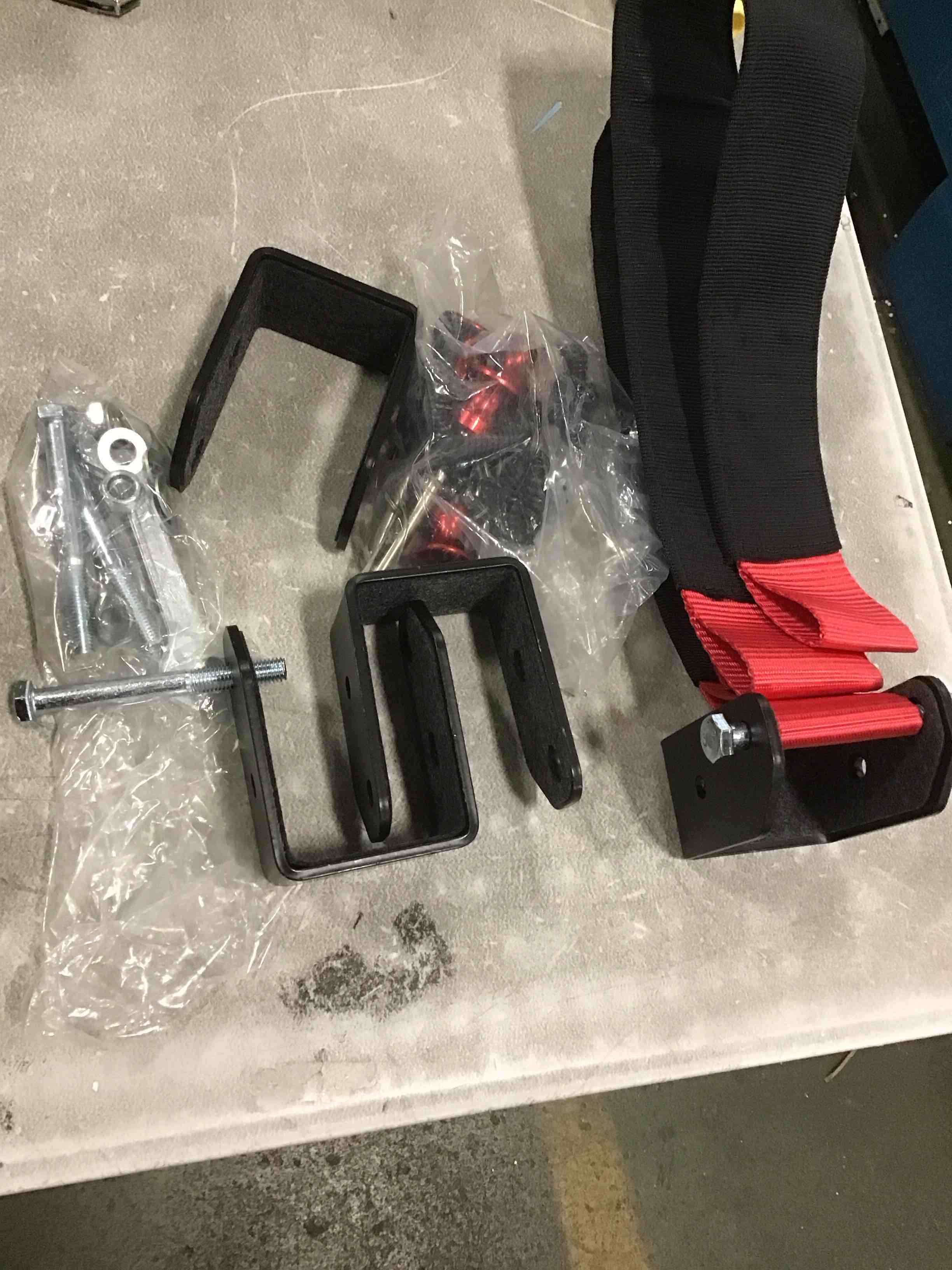 https://s3.amazonaws.com/lotting-images-prod/bidfta/YEL6366665_1711550695790.jpeg