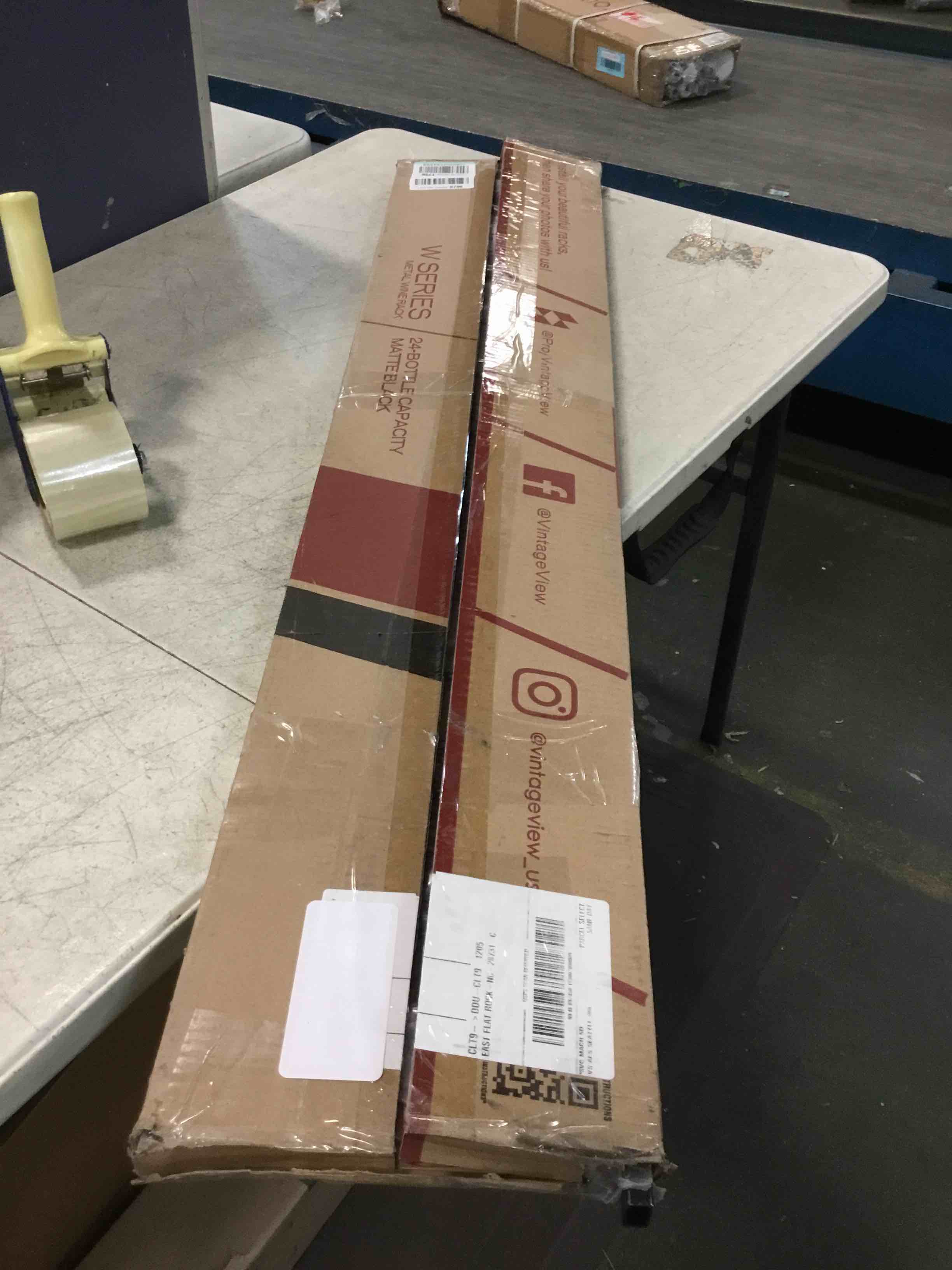 https://s3.amazonaws.com/lotting-images-prod/bidfta/YEL6367894_1712408082007.jpeg