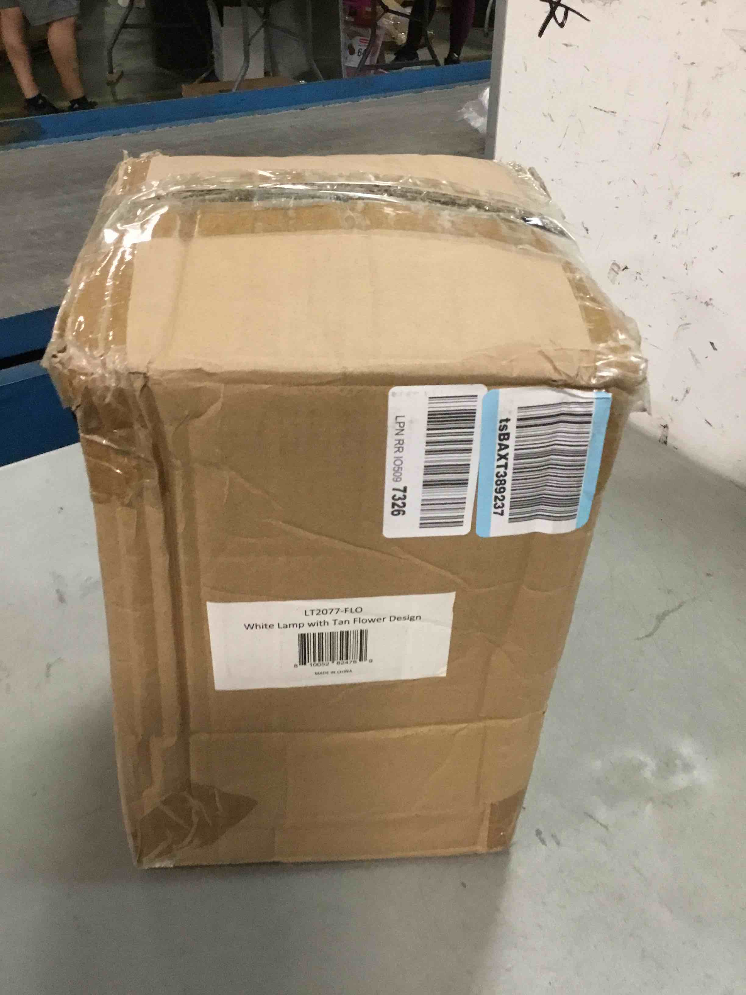 https://s3.amazonaws.com/lotting-images-prod/bidfta/YEL6368376_1713353257860.jpeg