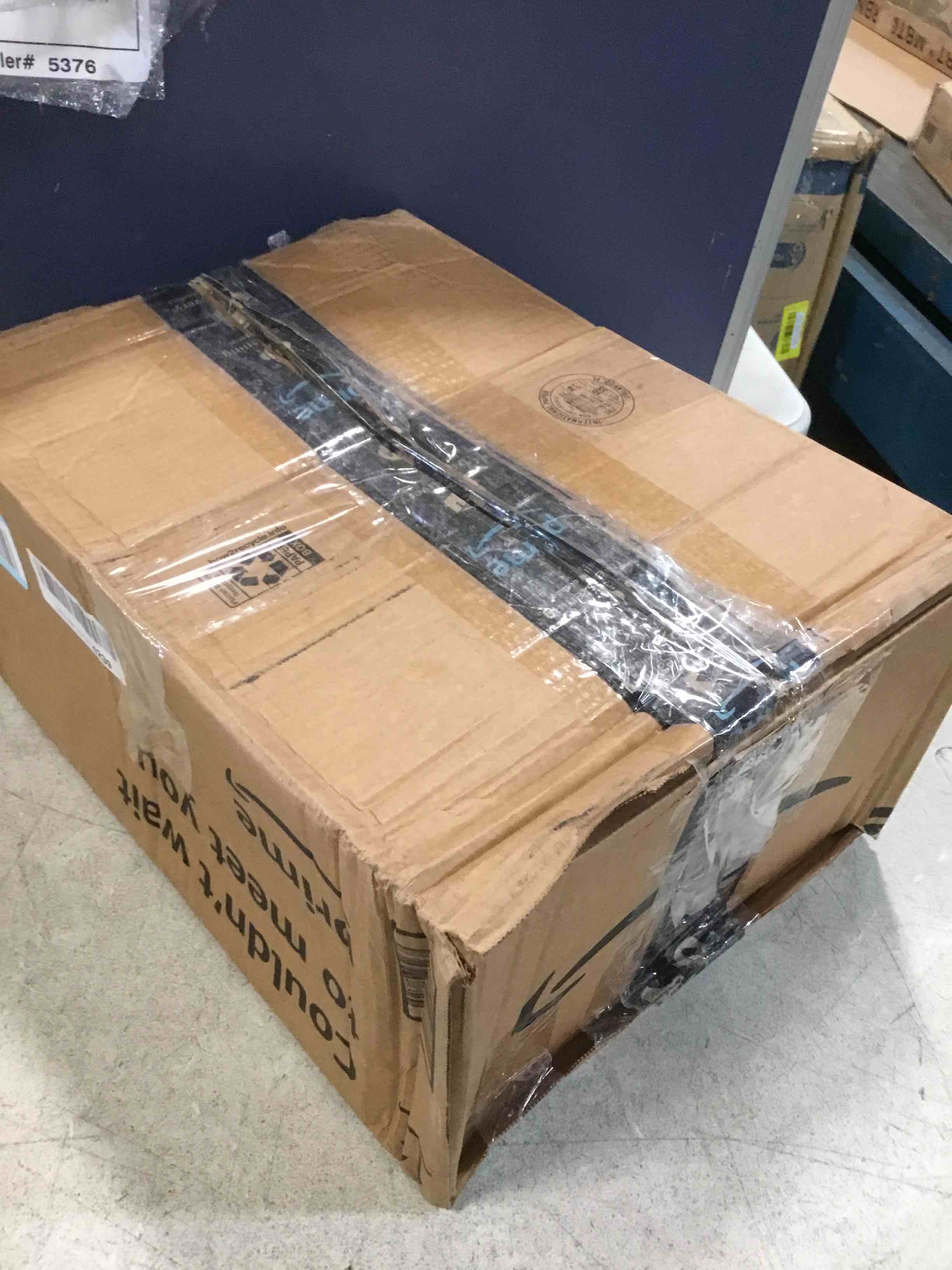 https://s3.amazonaws.com/lotting-images-prod/bidfta/YEL6368700_1713462096940.jpeg
