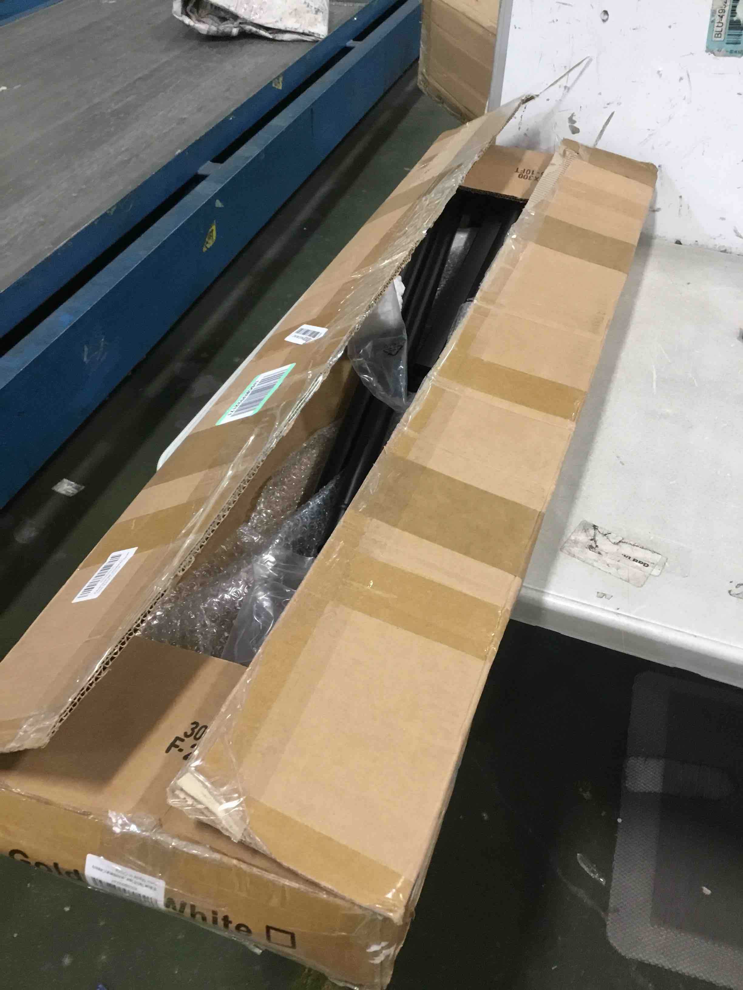 https://s3.amazonaws.com/lotting-images-prod/bidfta/YEL6368810_1713529678244.jpeg