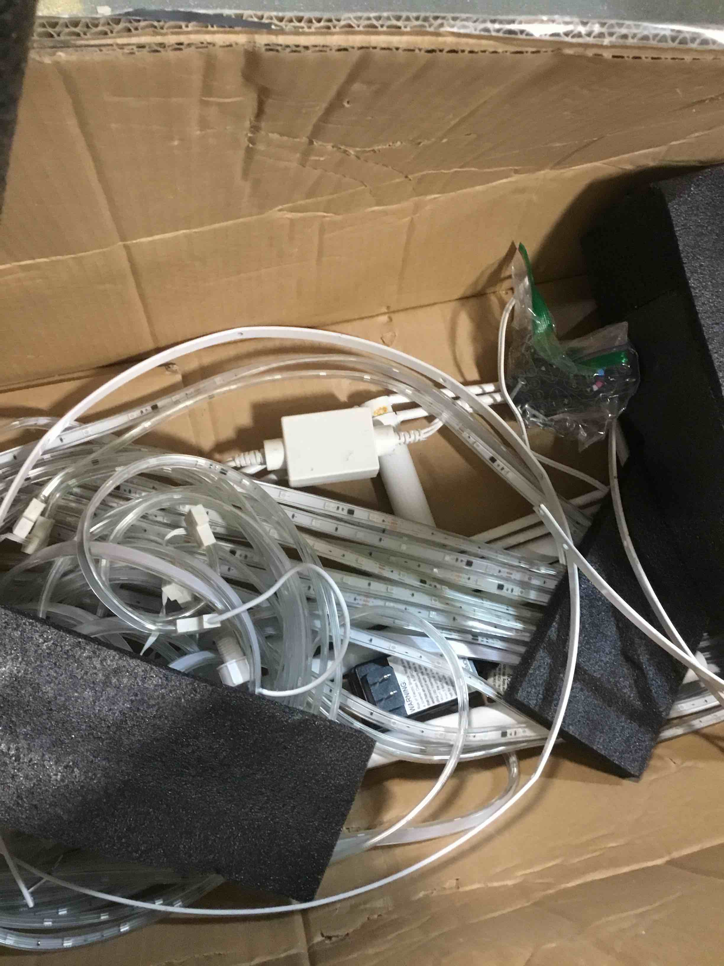 https://s3.amazonaws.com/lotting-images-prod/bidfta/YEL6369411_1713887559373.jpeg