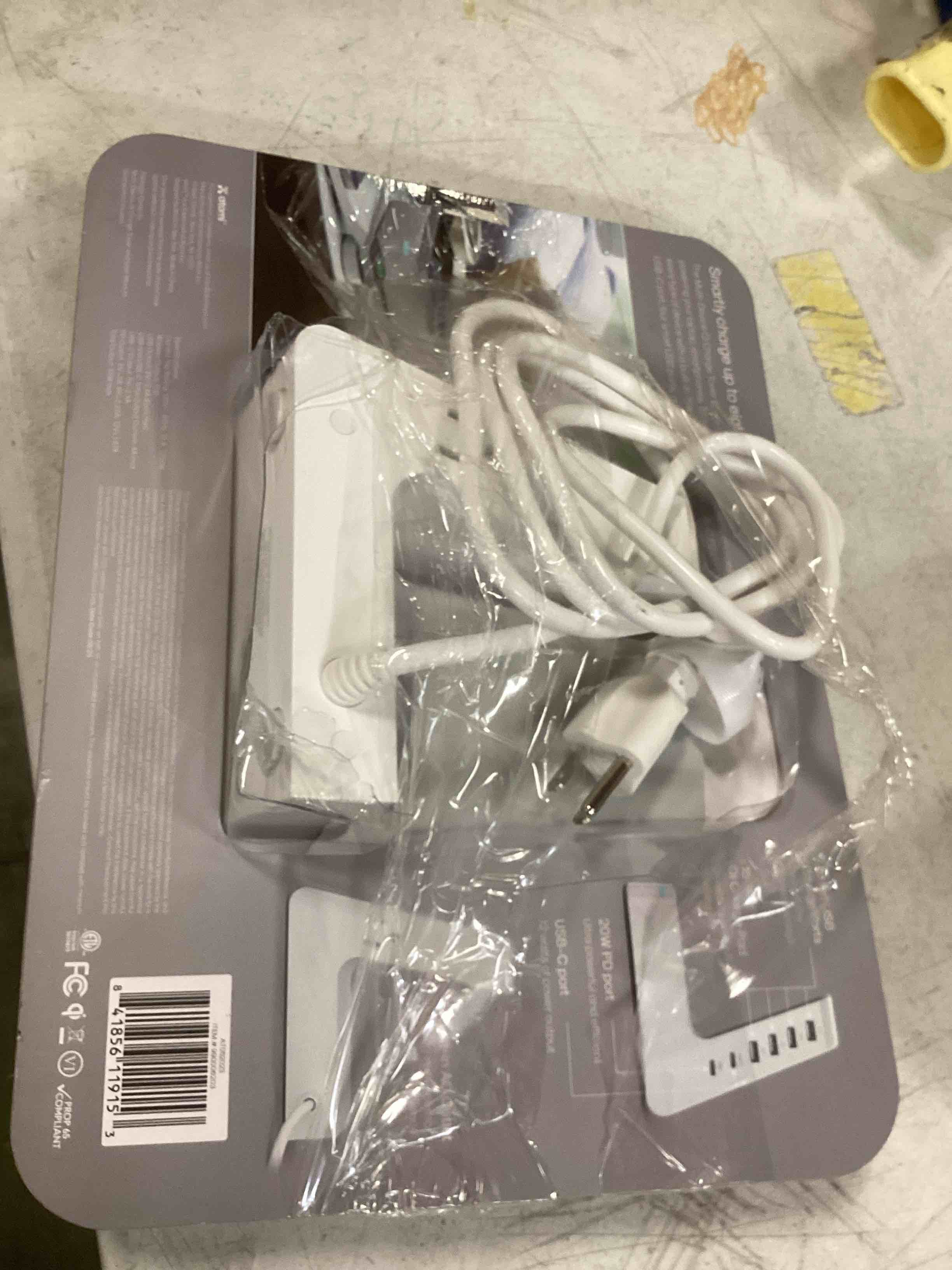 https://s3.amazonaws.com/lotting-images-prod/bidfta/YEL6370352_1719516082711.jpeg