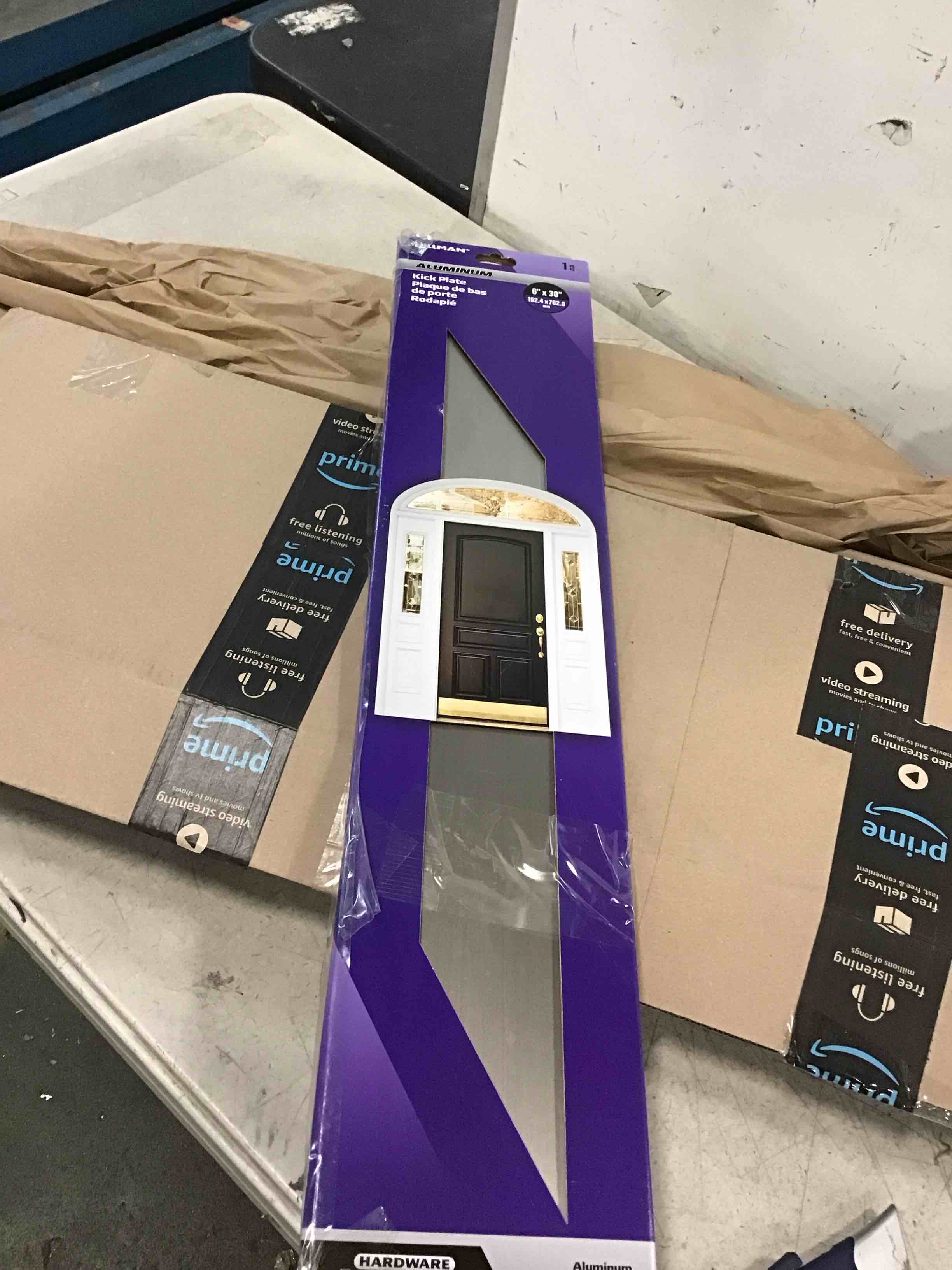 https://s3.amazonaws.com/lotting-images-prod/bidfta/YEL6371292_1713296733033.jpeg