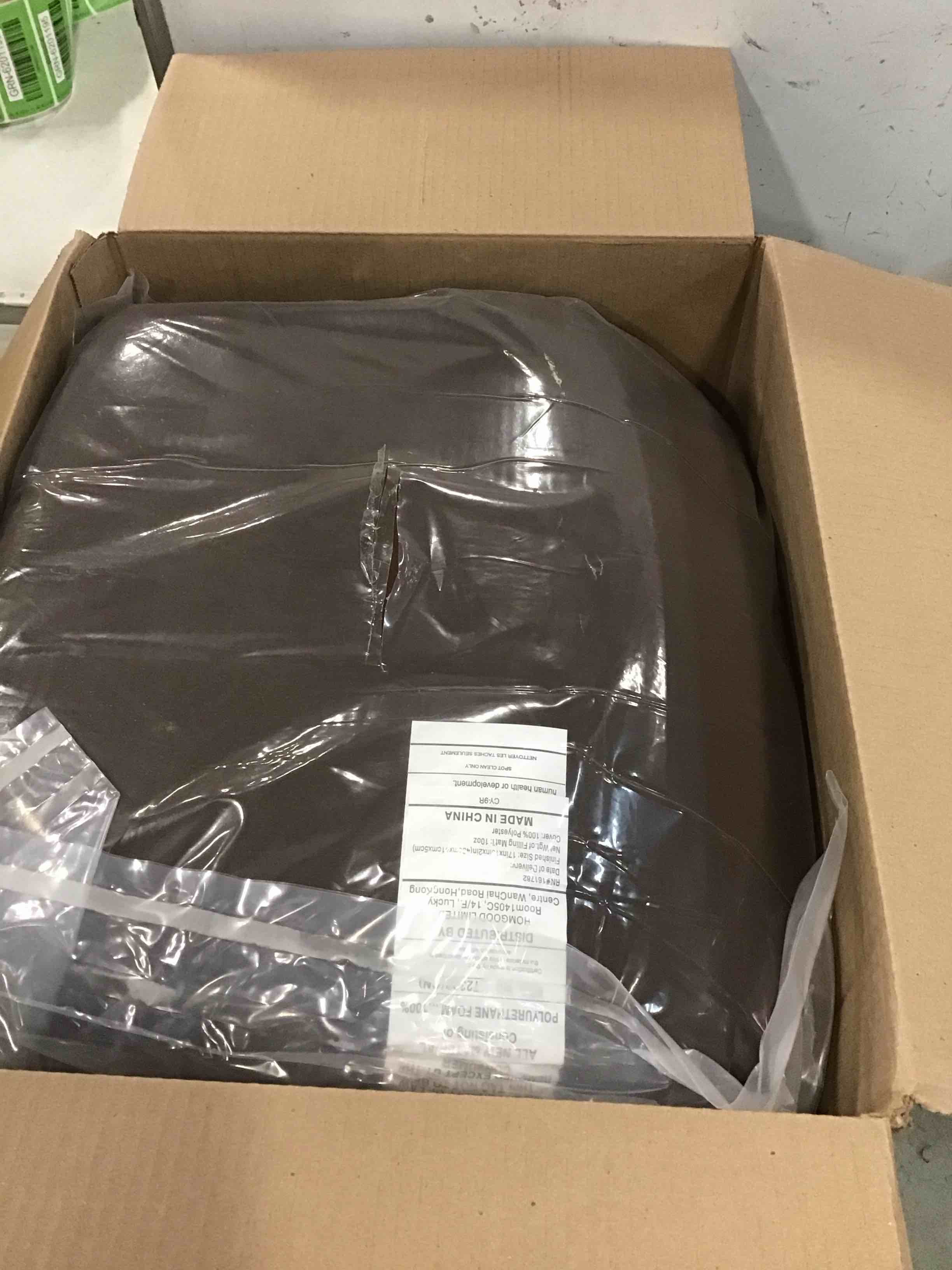 https://s3.amazonaws.com/lotting-images-prod/bidfta/YEL6371412_1713366114073.jpeg