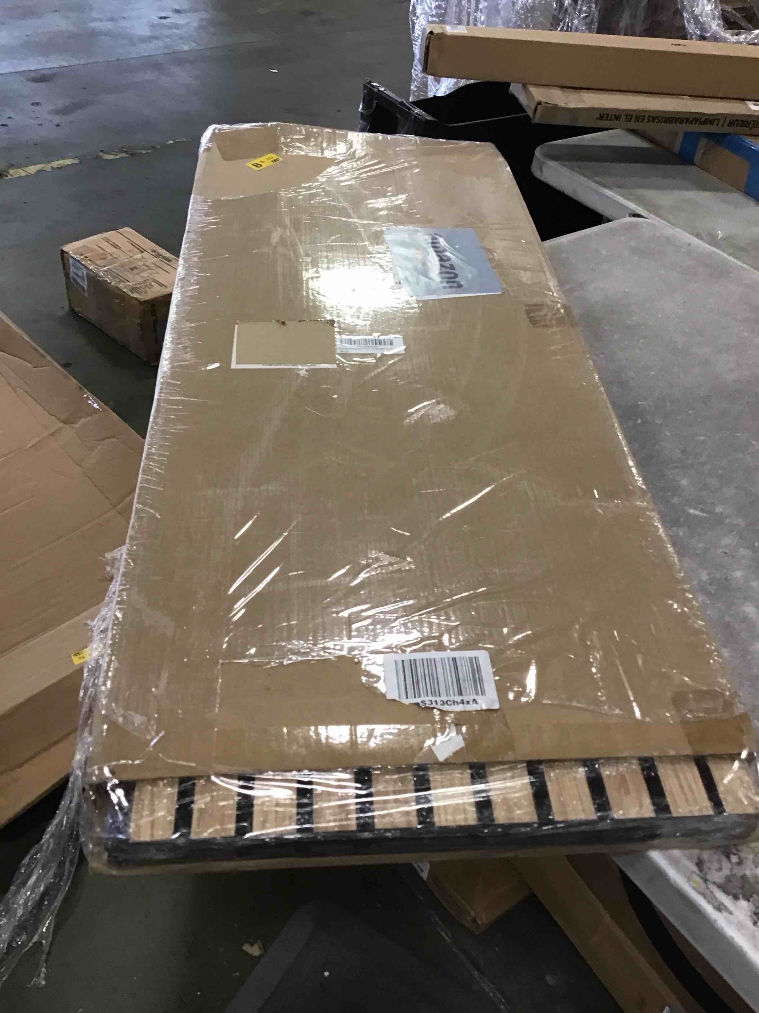 https://s3.amazonaws.com/lotting-images-prod/bidfta/YEL6372138_1713878982959.jpeg