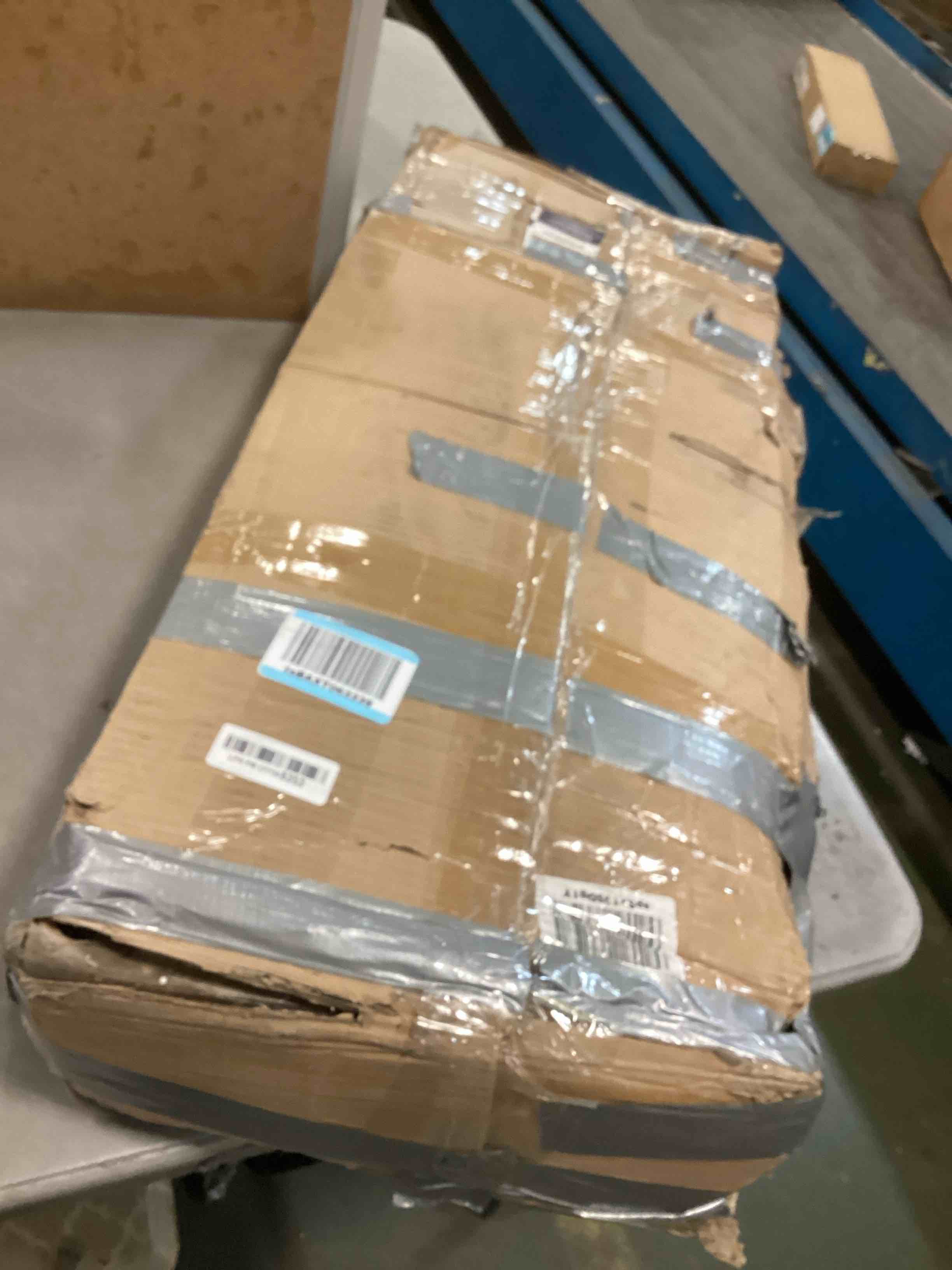 https://s3.amazonaws.com/lotting-images-prod/bidfta/YEL6375388_1713876779791.jpeg