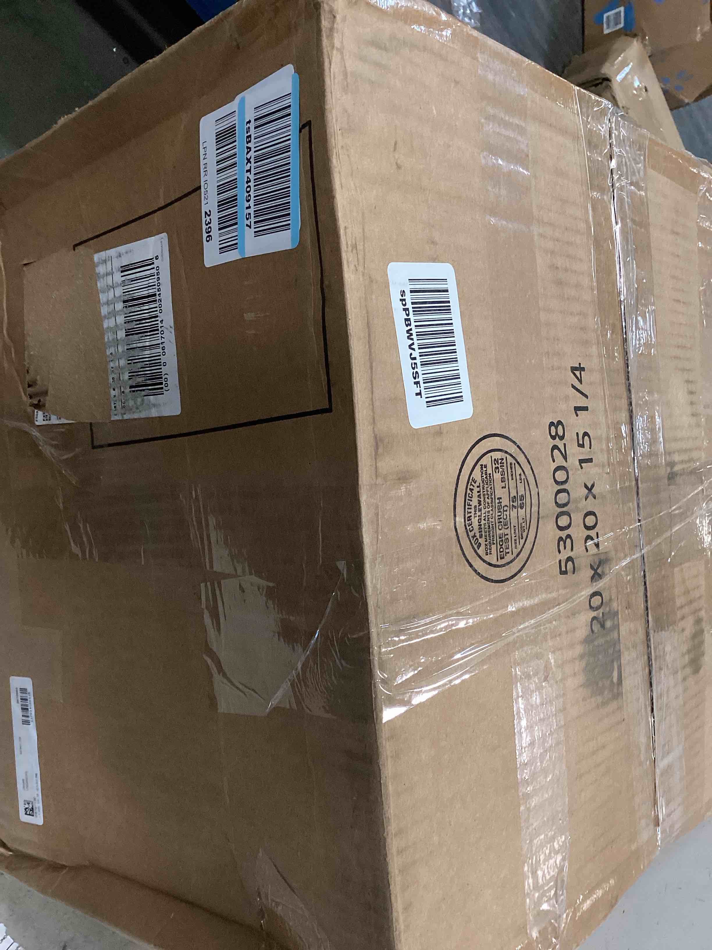 https://s3.amazonaws.com/lotting-images-prod/bidfta/YEL6375700_1713795768498.jpeg