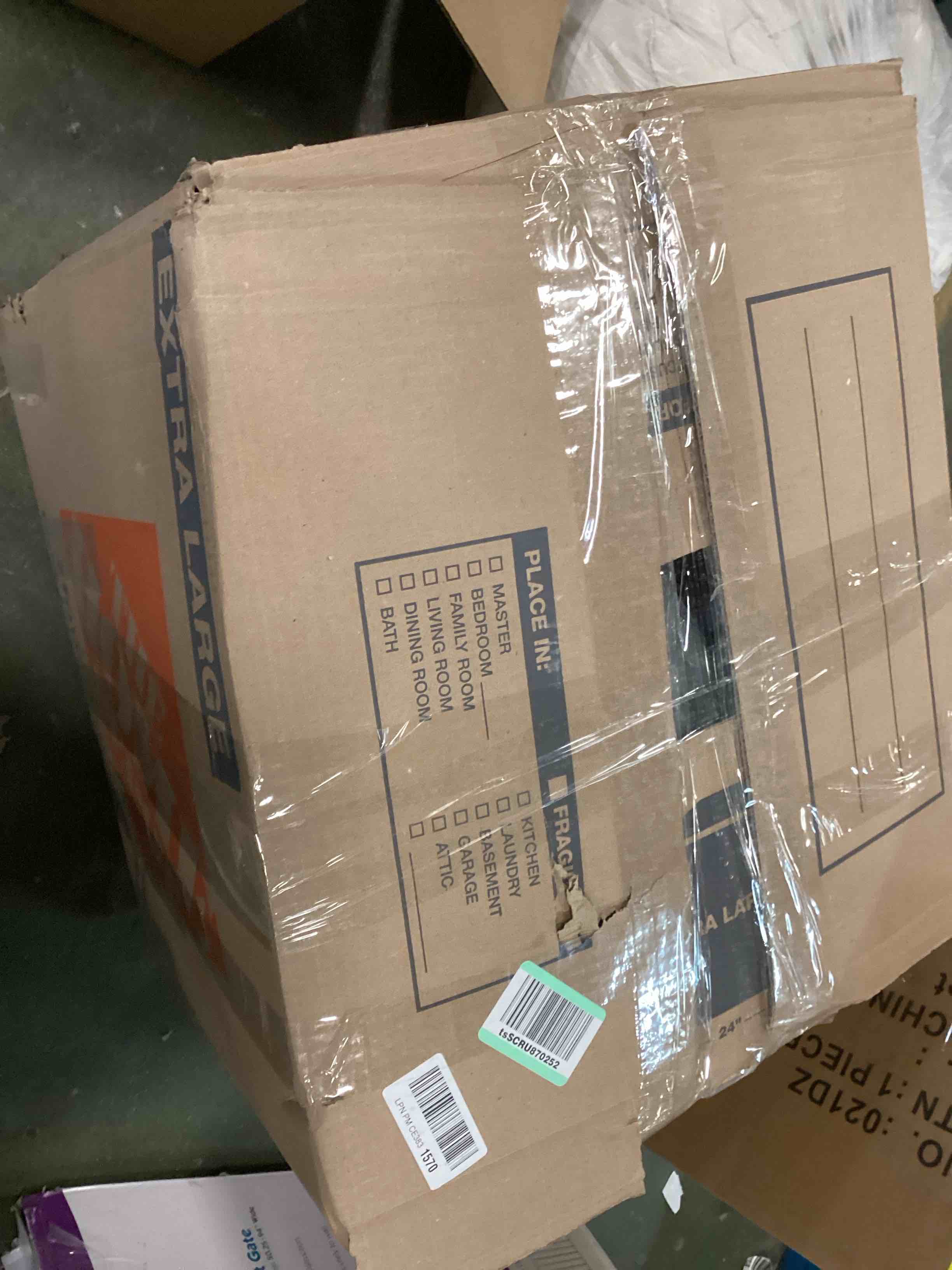 https://s3.amazonaws.com/lotting-images-prod/bidfta/YEL6376172_1713981426356.jpeg