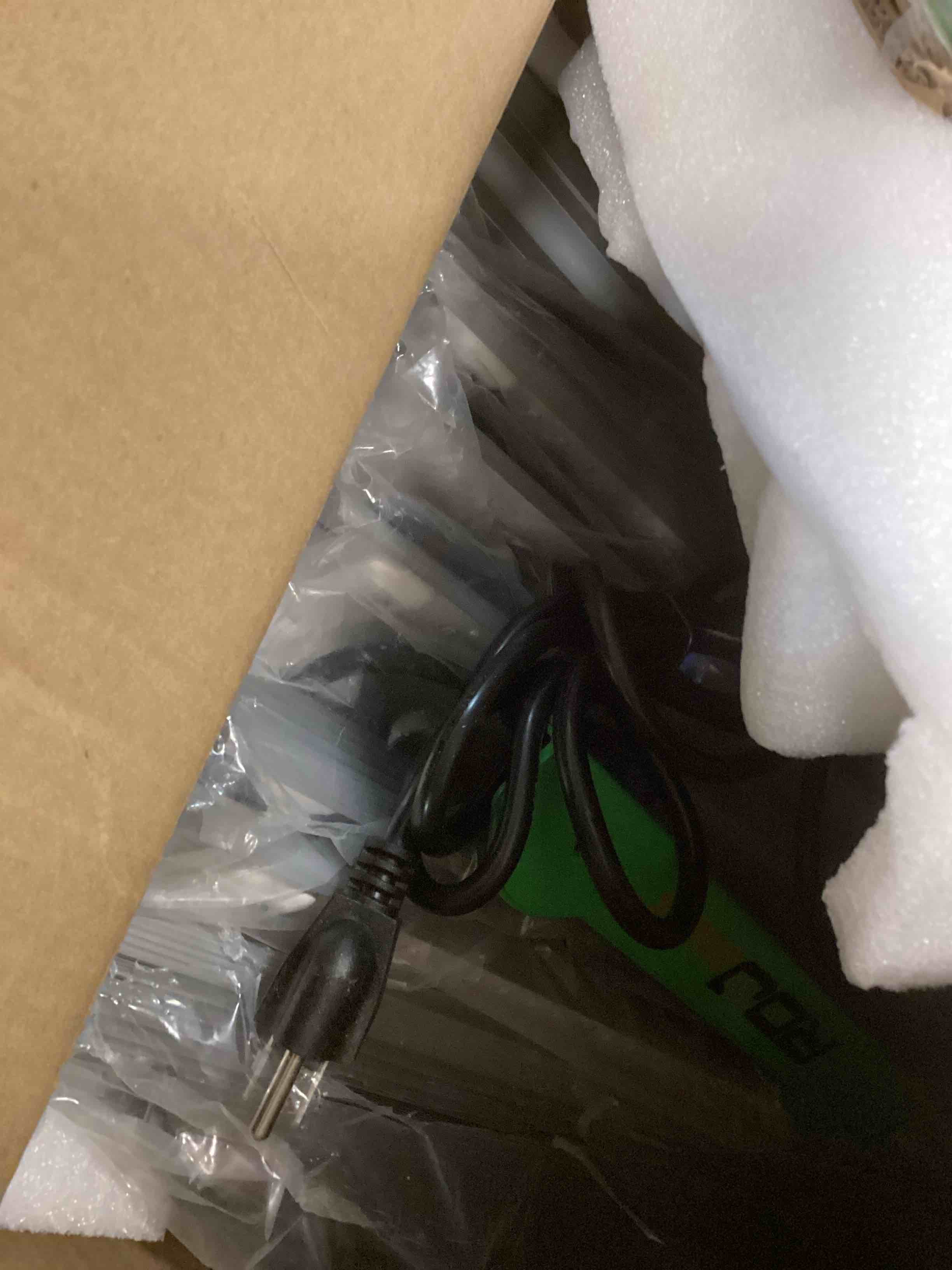 https://s3.amazonaws.com/lotting-images-prod/bidfta/YEL6376261_1714076423055.jpeg