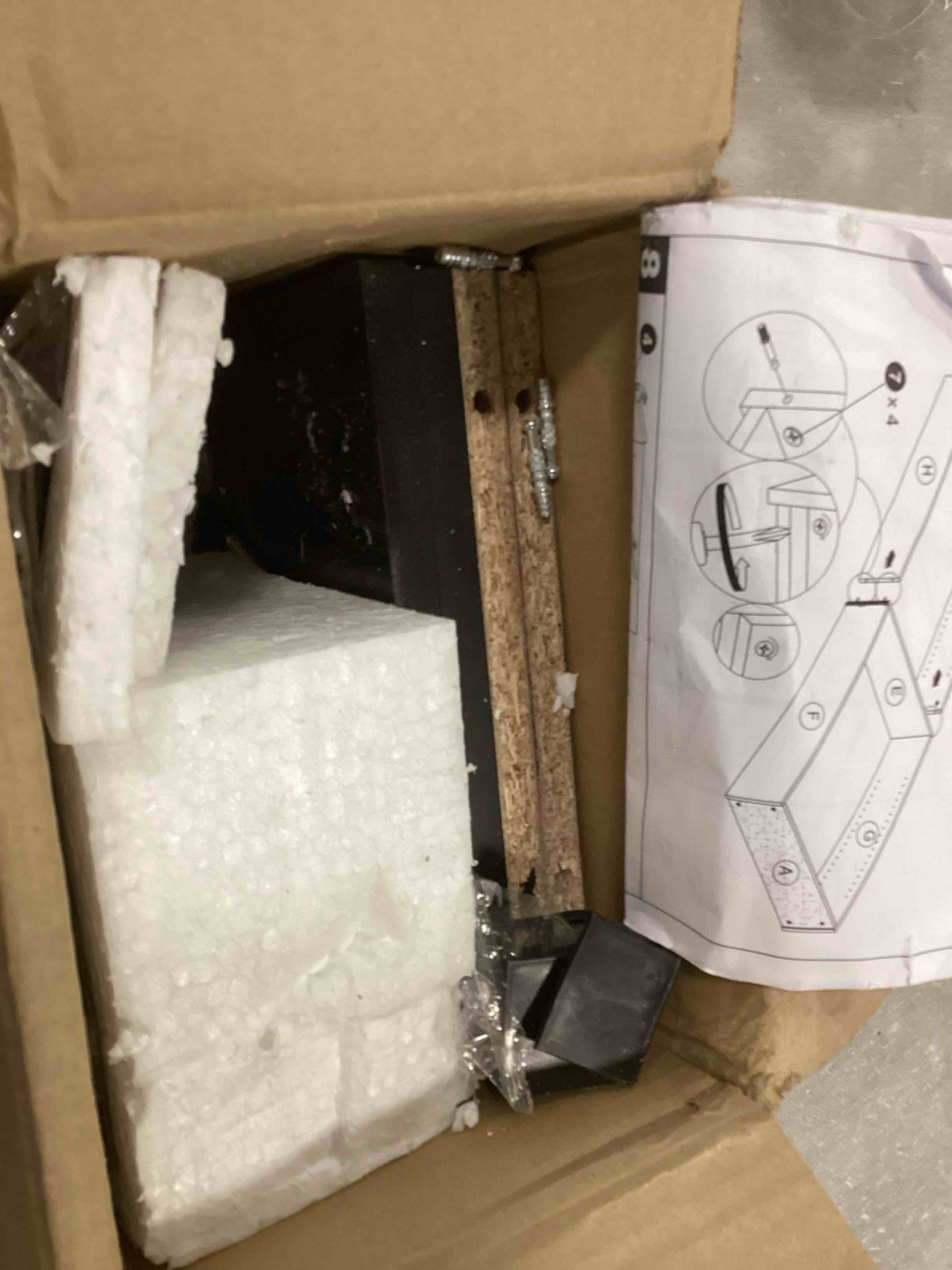 https://s3.amazonaws.com/lotting-images-prod/bidfta/YEL6376307_1714047167244.jpeg