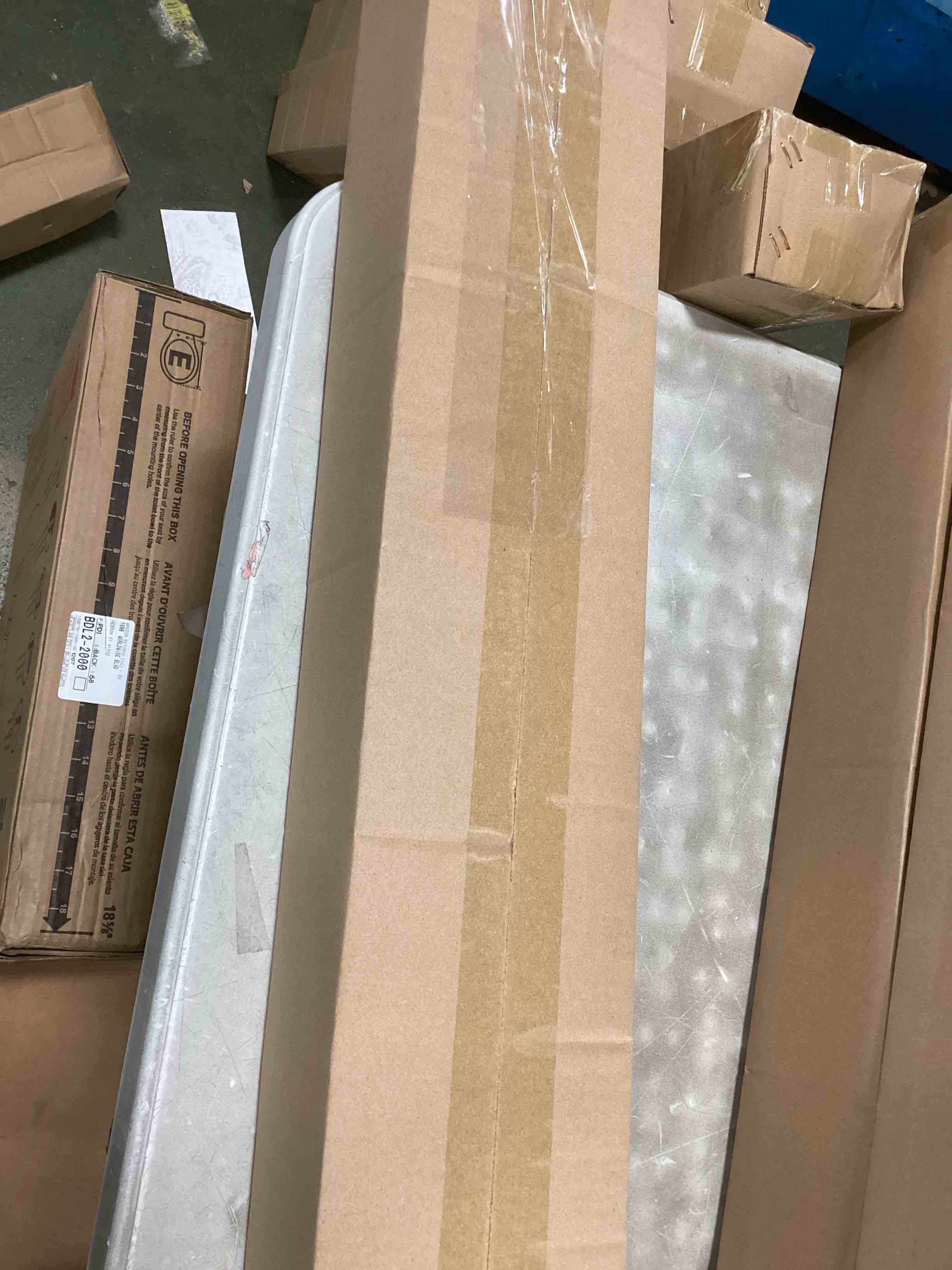 https://s3.amazonaws.com/lotting-images-prod/bidfta/YEL6376710_1714159711855.jpeg