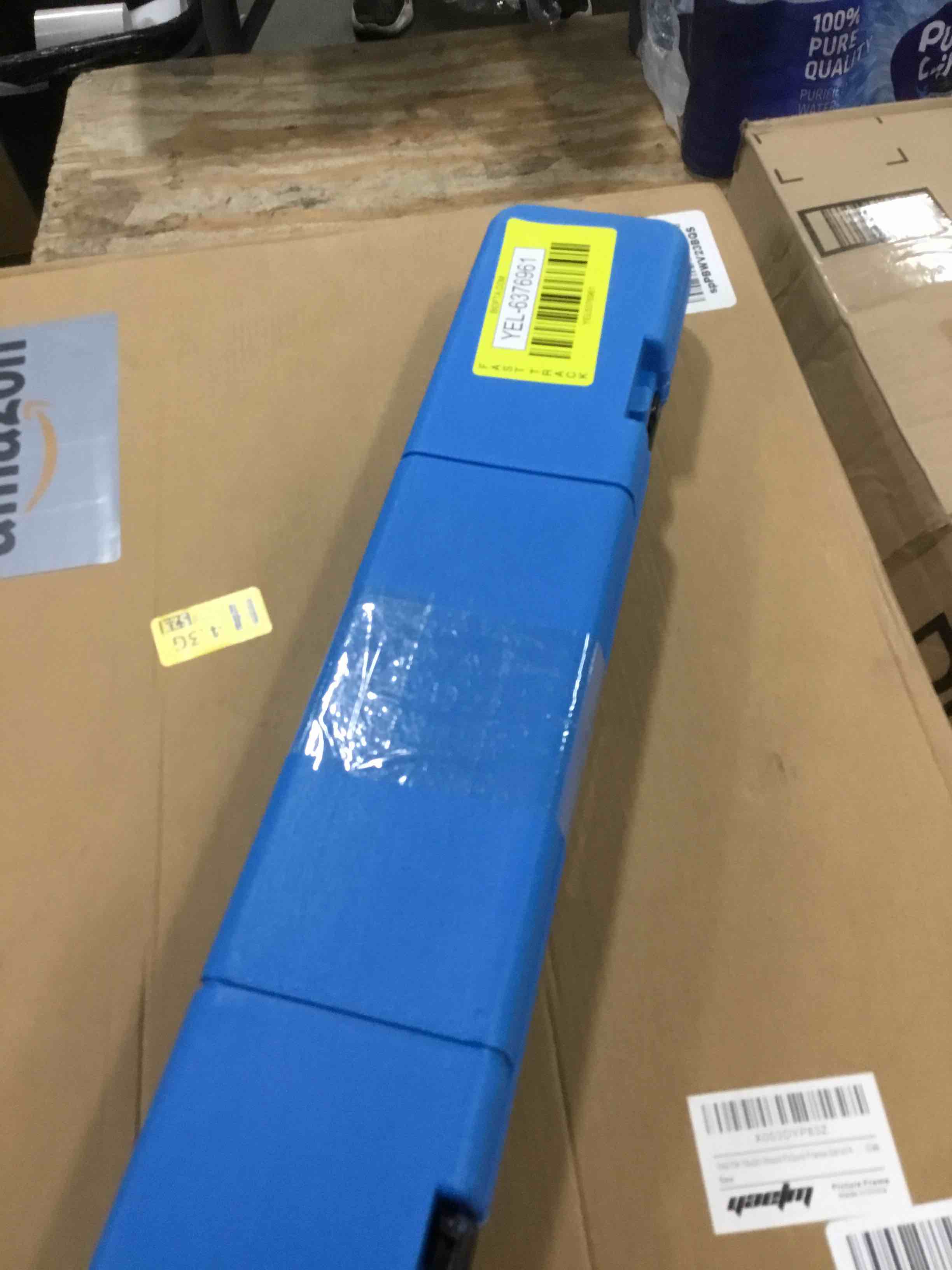 https://s3.amazonaws.com/lotting-images-prod/bidfta/YEL6376961_1713278890601.jpeg