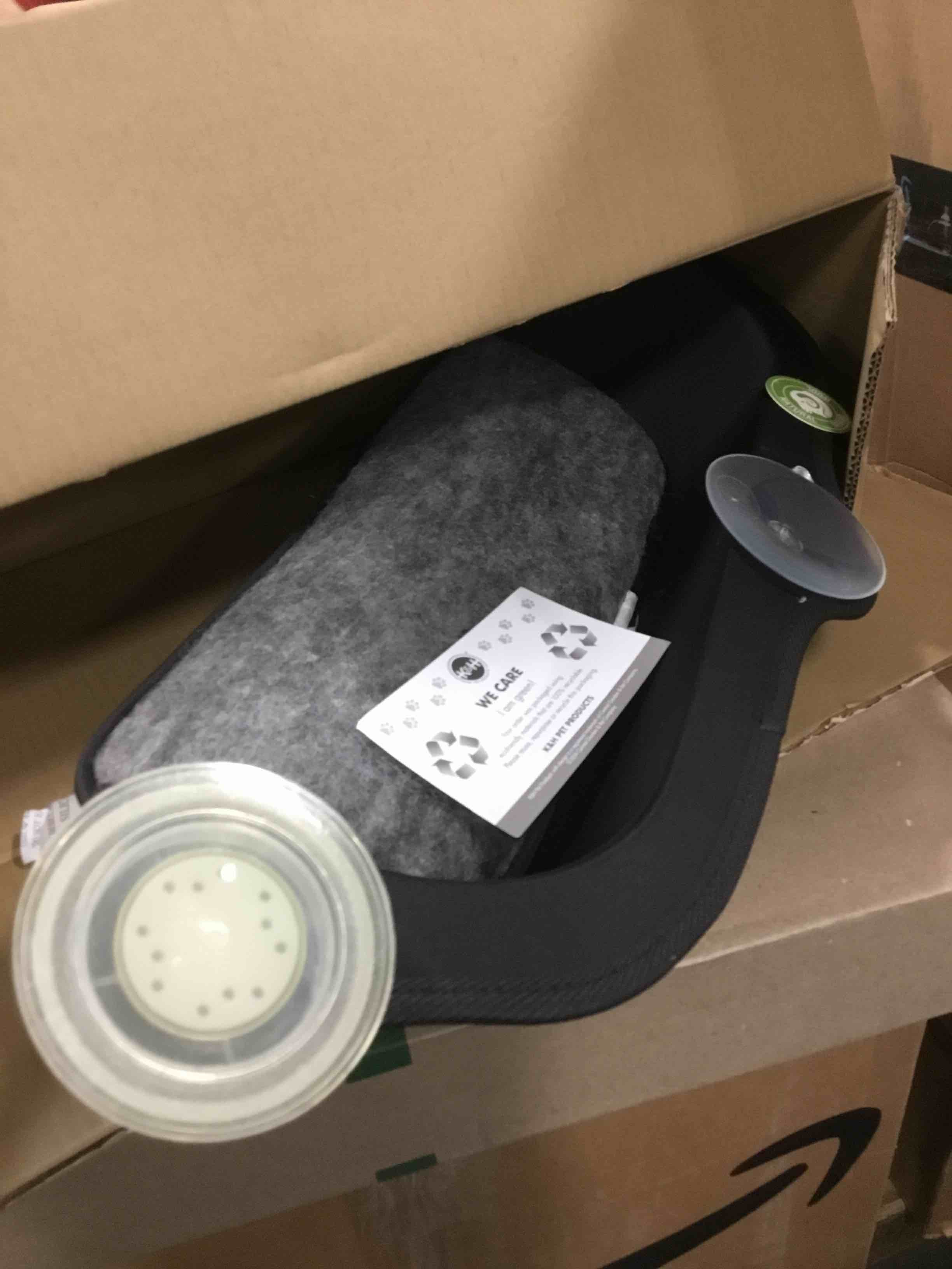 https://s3.amazonaws.com/lotting-images-prod/bidfta/YEL6377188_1713358720363.jpeg