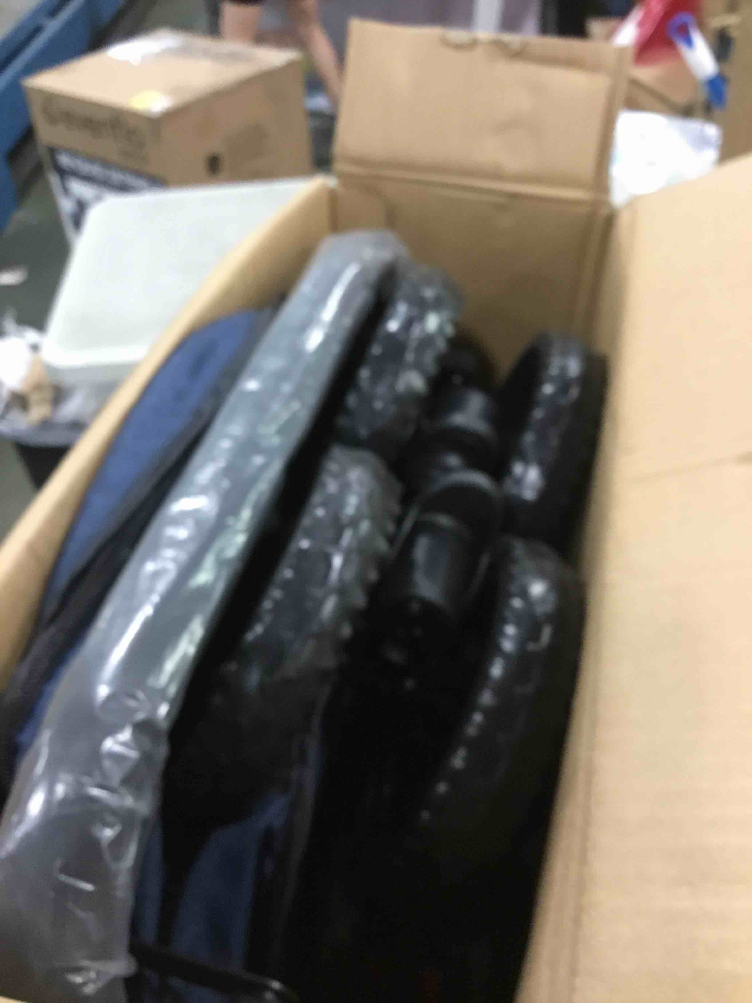 https://s3.amazonaws.com/lotting-images-prod/bidfta/YEL6377511_1713526319773.jpeg