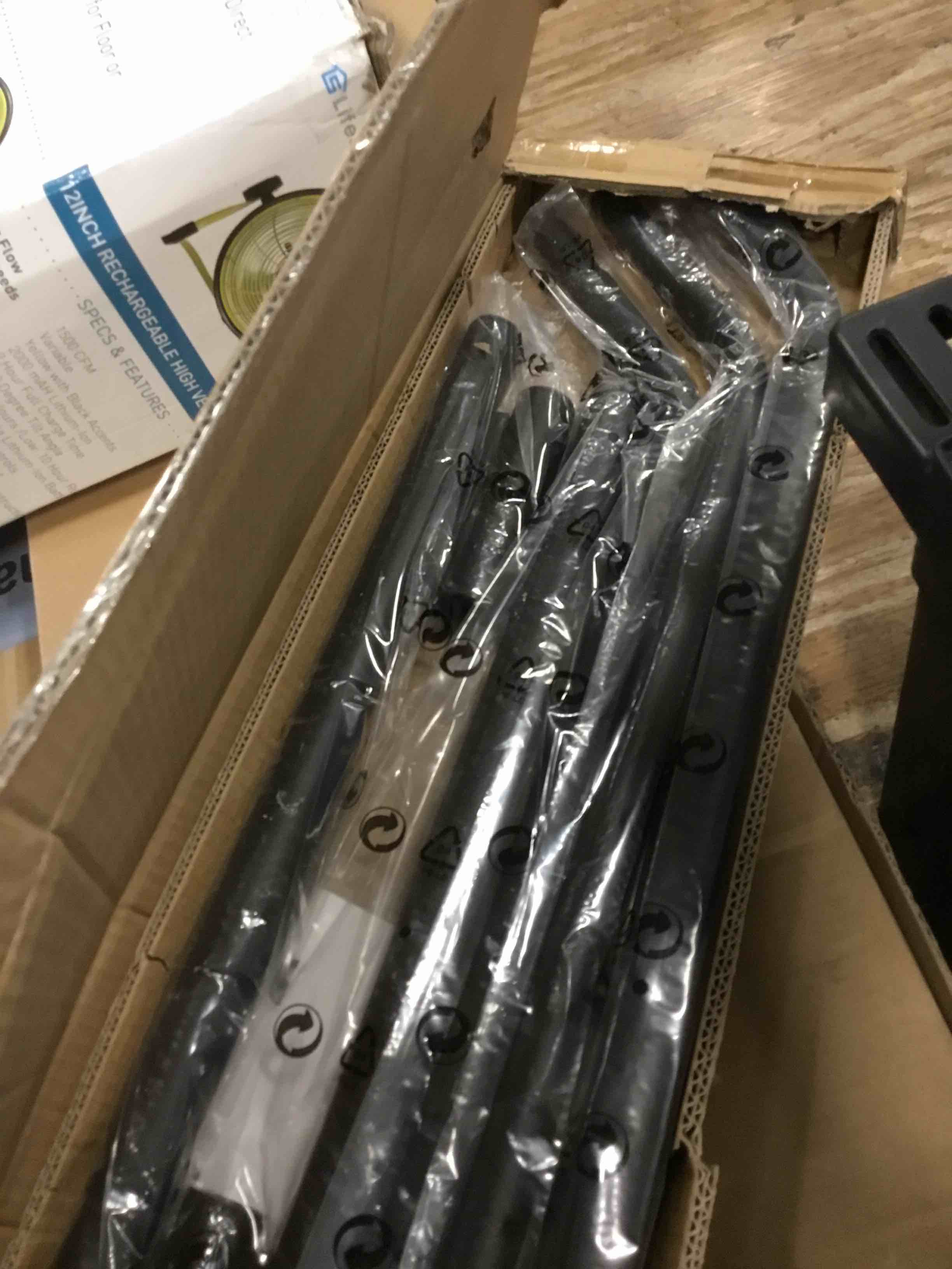 https://s3.amazonaws.com/lotting-images-prod/bidfta/YEL6378107_1713893638575.jpeg
