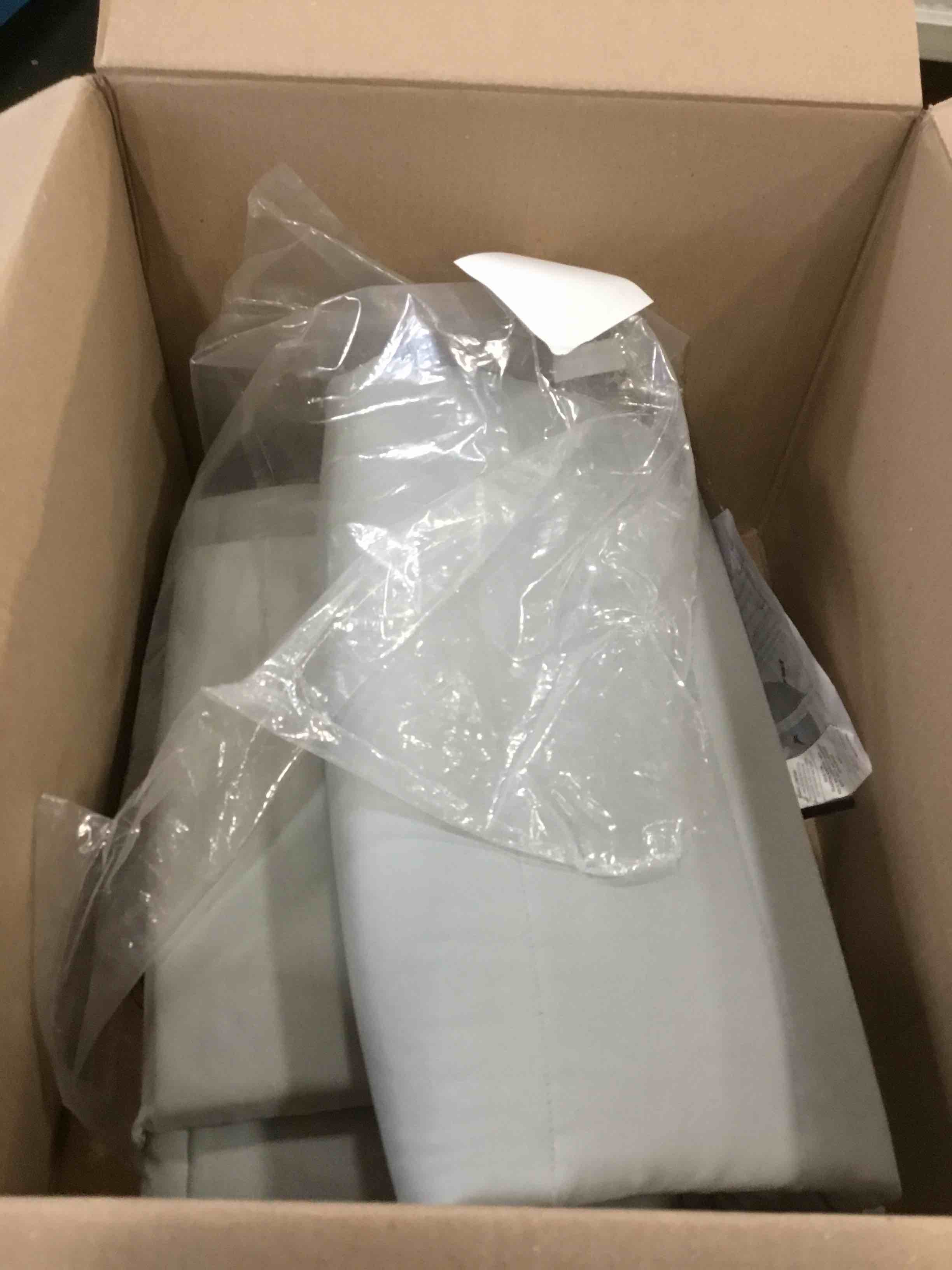 https://s3.amazonaws.com/lotting-images-prod/bidfta/YEL6378372_1713986708207.jpeg