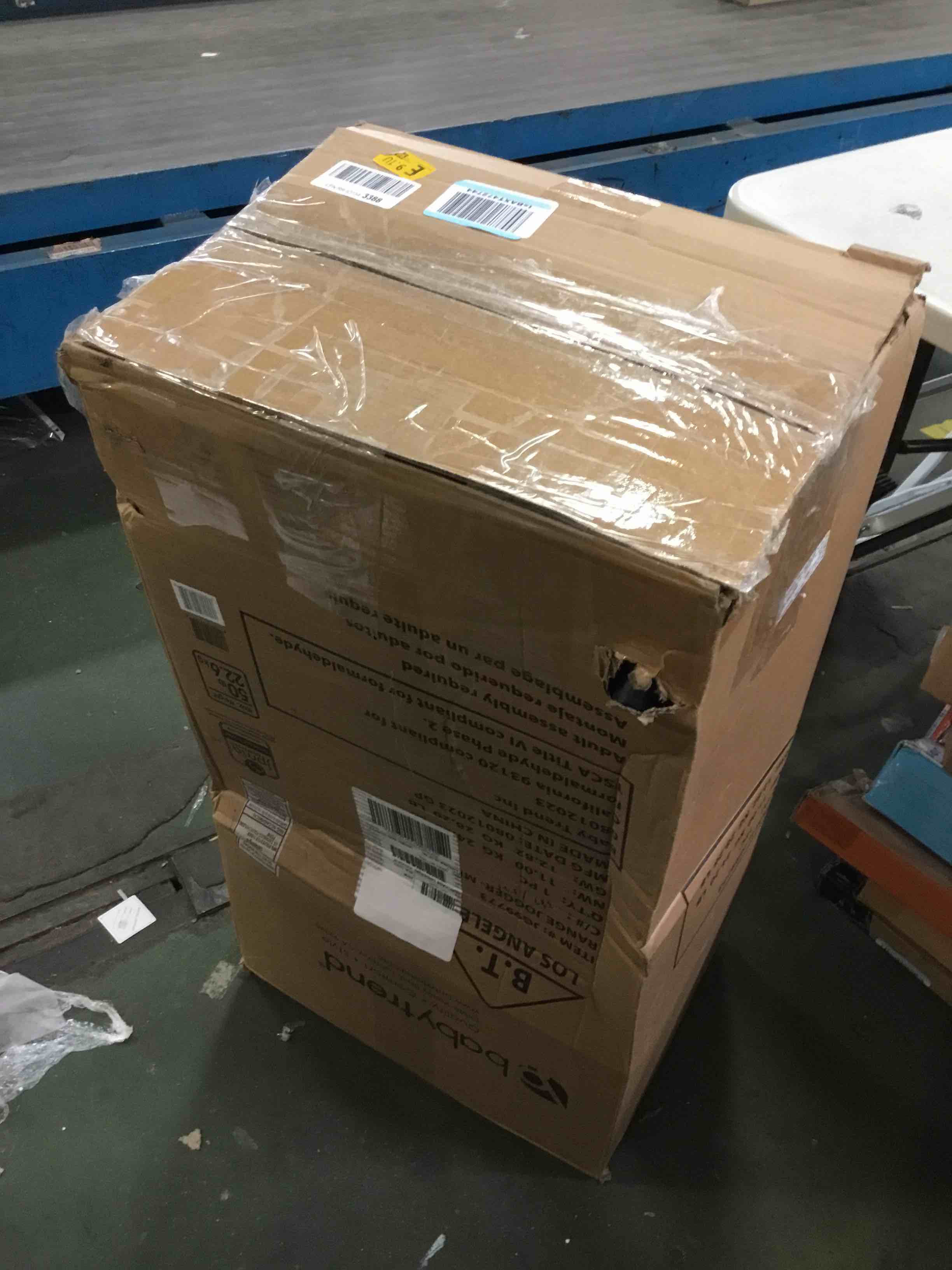 https://s3.amazonaws.com/lotting-images-prod/bidfta/YEL6378780_1715442834014.jpeg