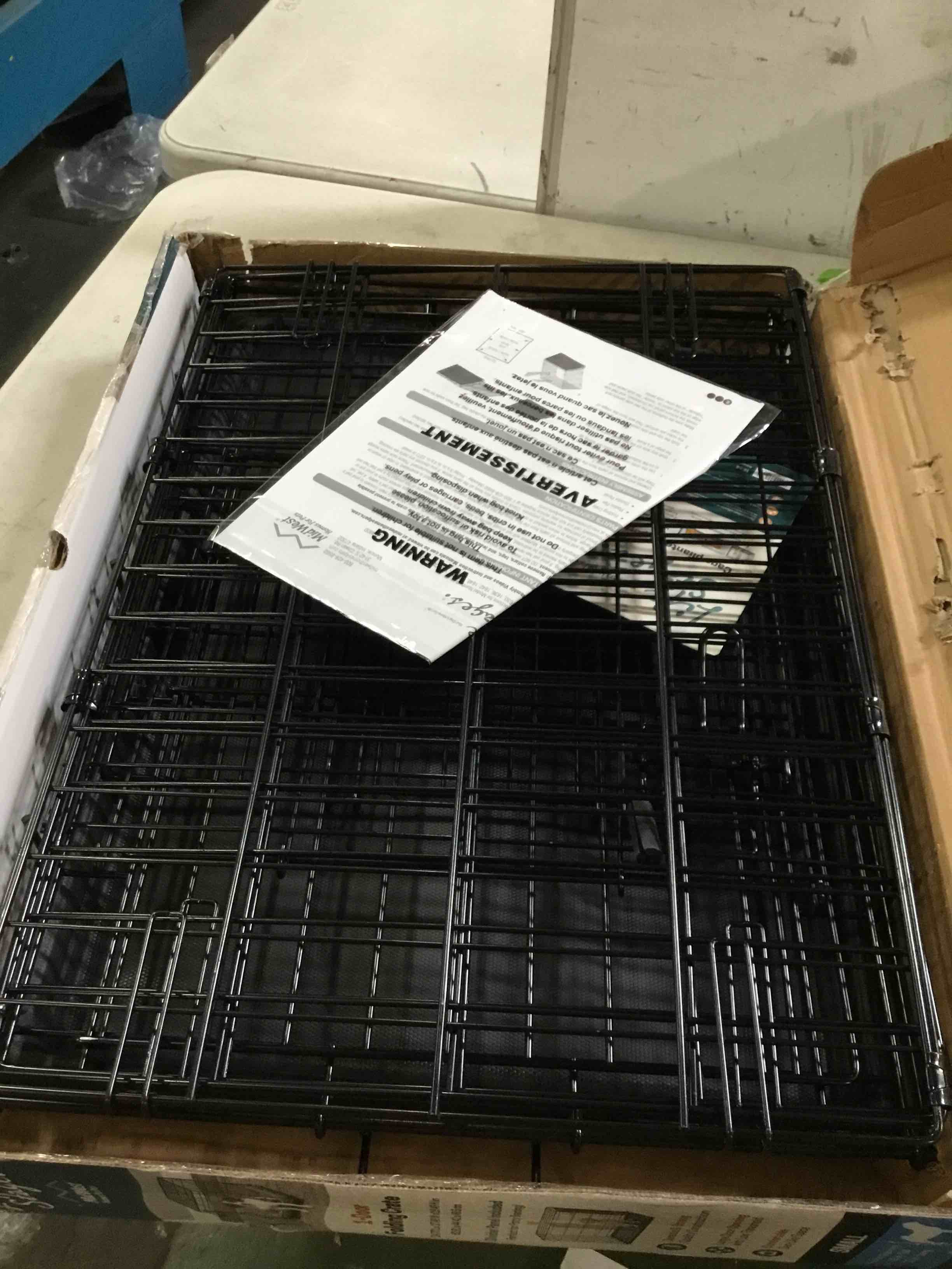 https://s3.amazonaws.com/lotting-images-prod/bidfta/YEL6378790_1715444992358.jpeg