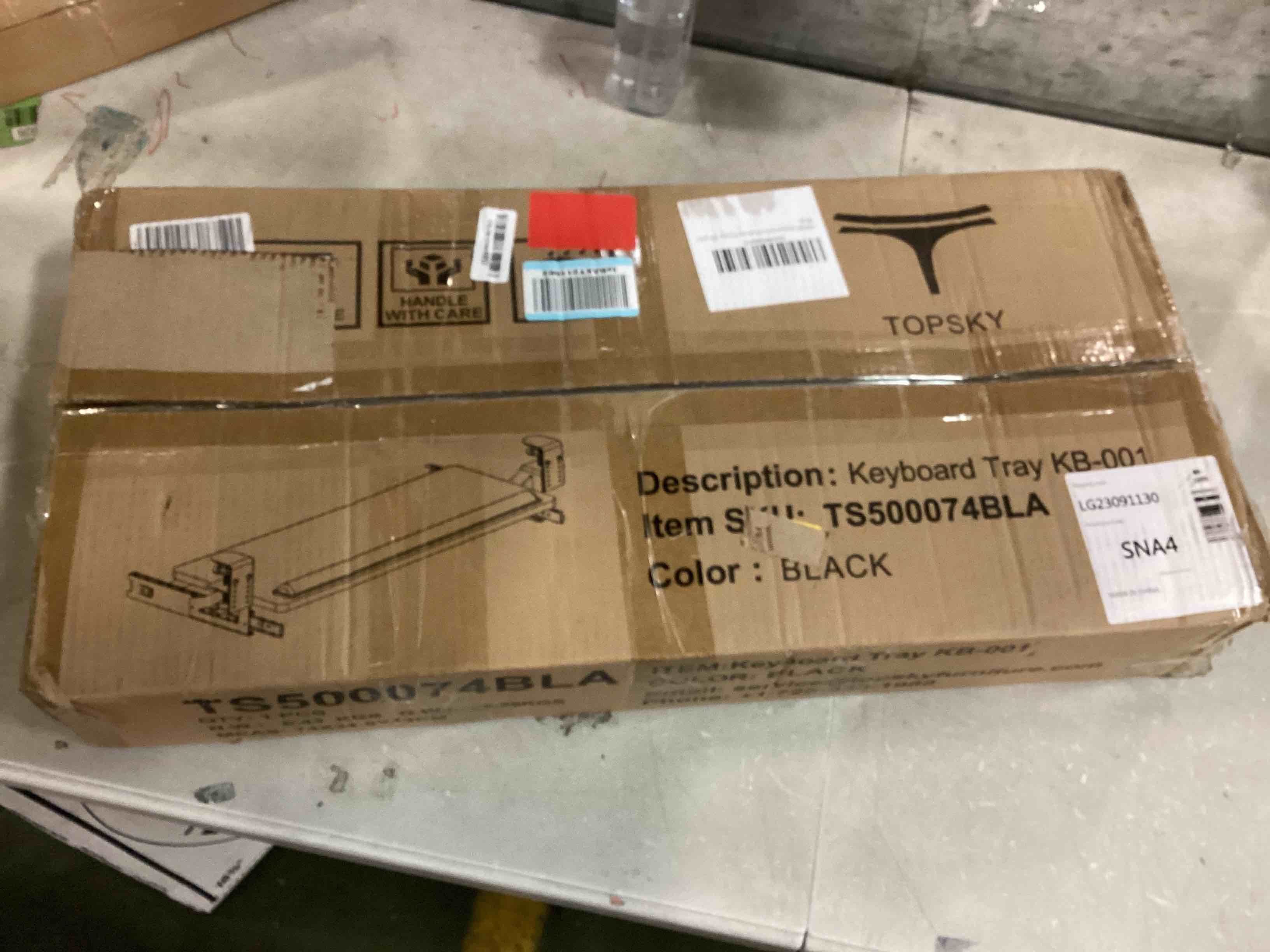https://s3.amazonaws.com/lotting-images-prod/bidfta/YEL6379036_1715690729230.jpeg