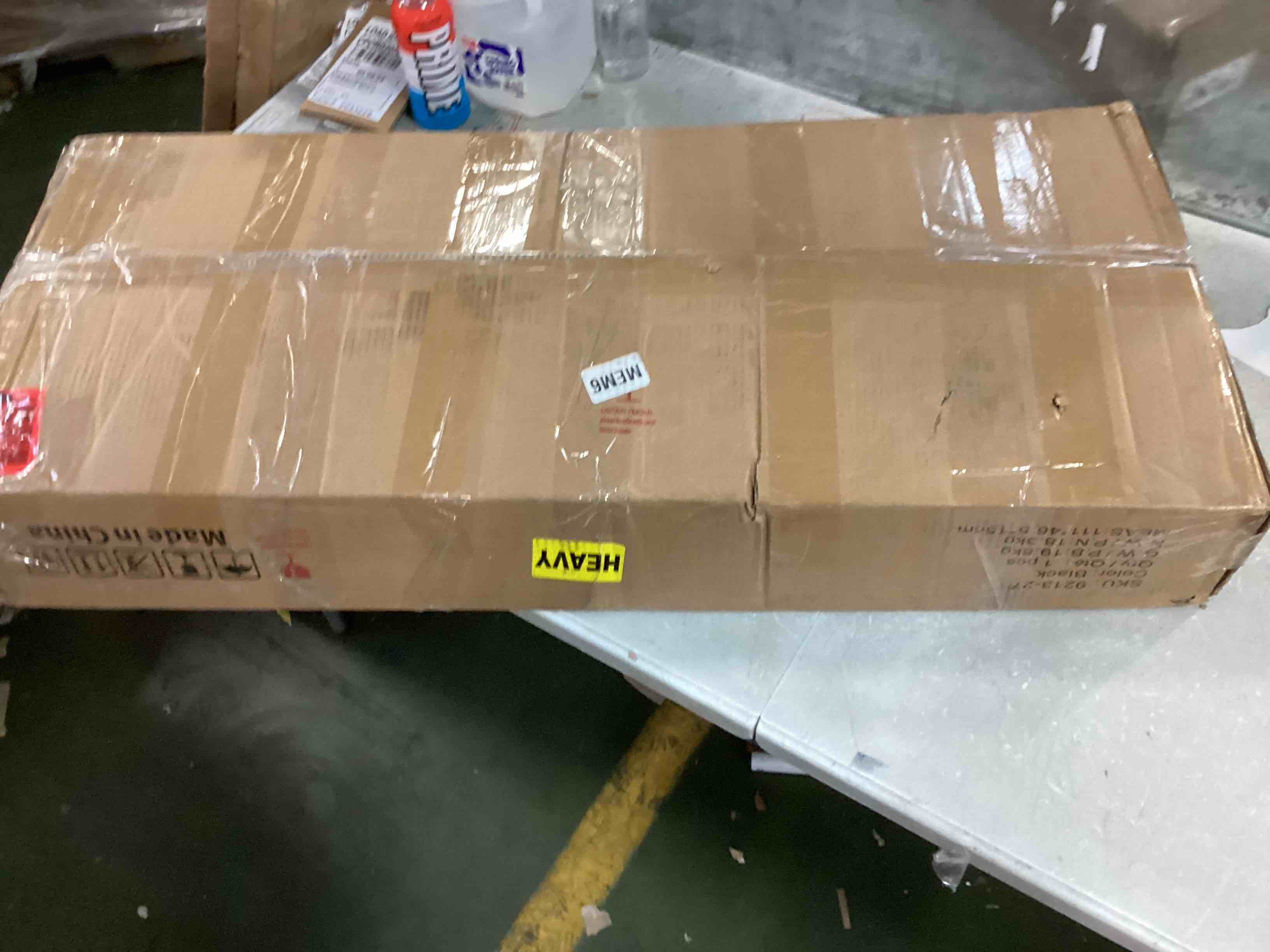 https://s3.amazonaws.com/lotting-images-prod/bidfta/YEL6379155_1715711018683.jpeg