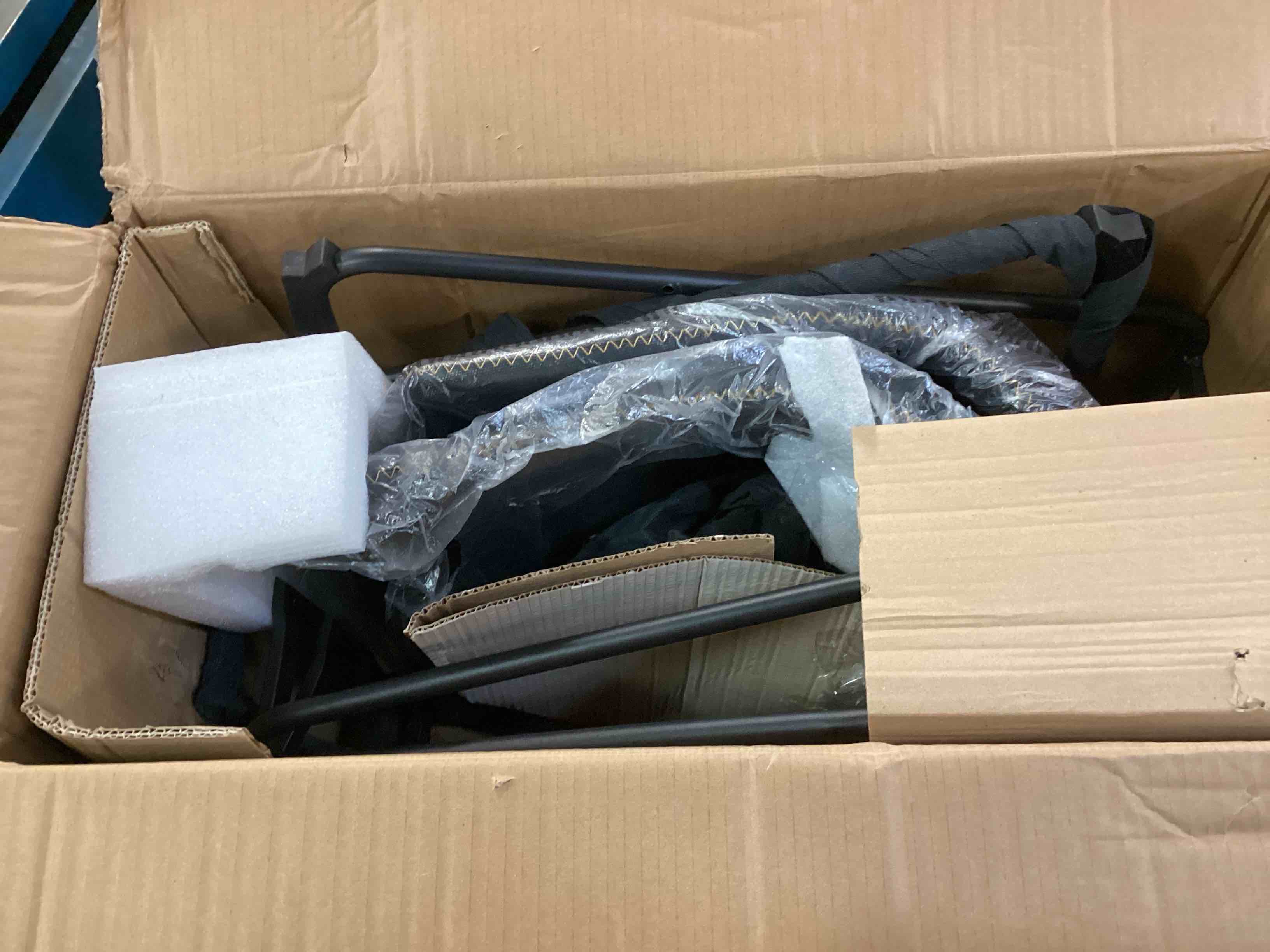 https://s3.amazonaws.com/lotting-images-prod/bidfta/YEL6379326_1715786064984.jpeg
