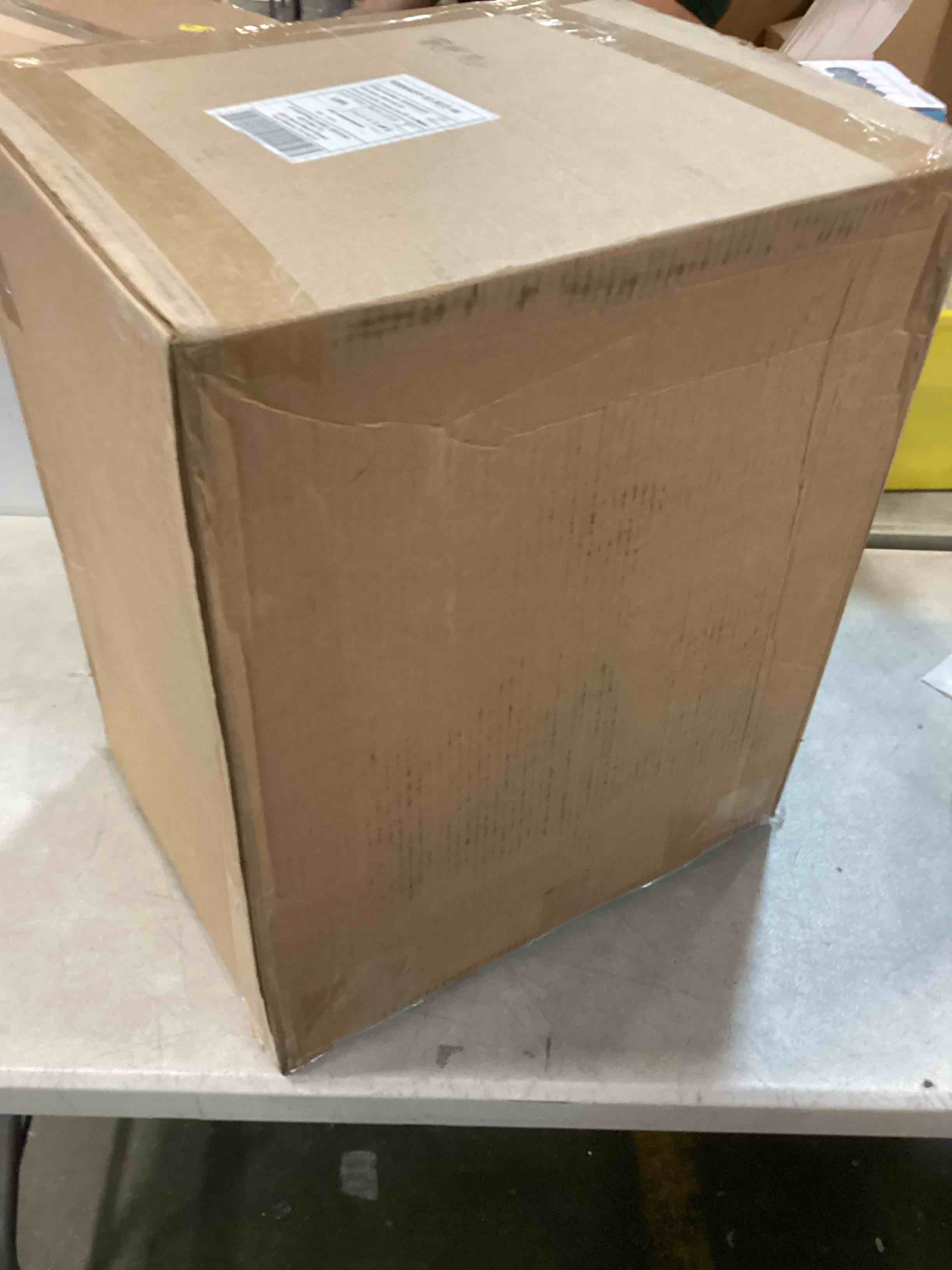 https://s3.amazonaws.com/lotting-images-prod/bidfta/YEL6379657_1715950521404.jpeg
