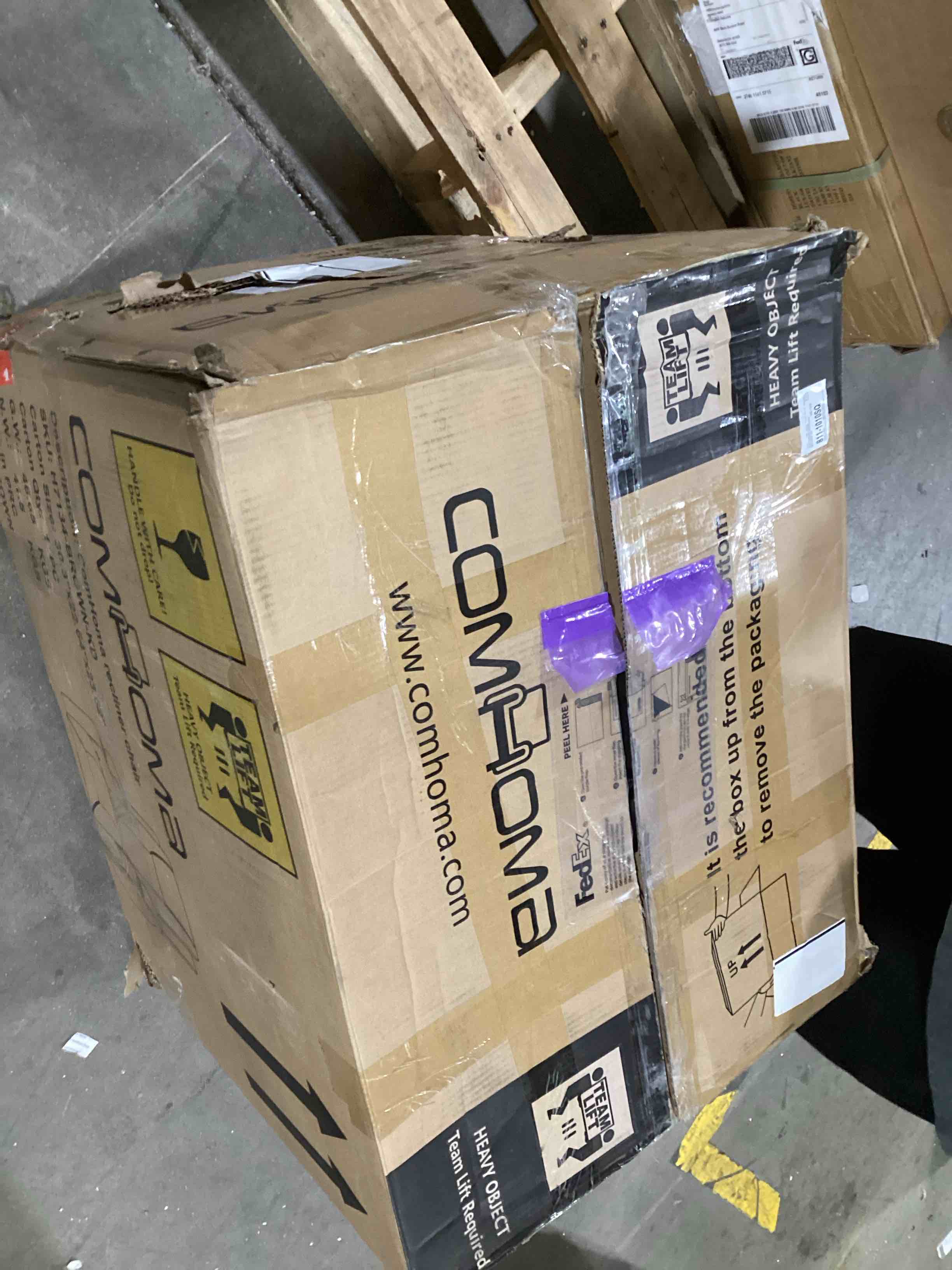 https://s3.amazonaws.com/lotting-images-prod/bidfta/YEL6382809_1716570608252.jpeg