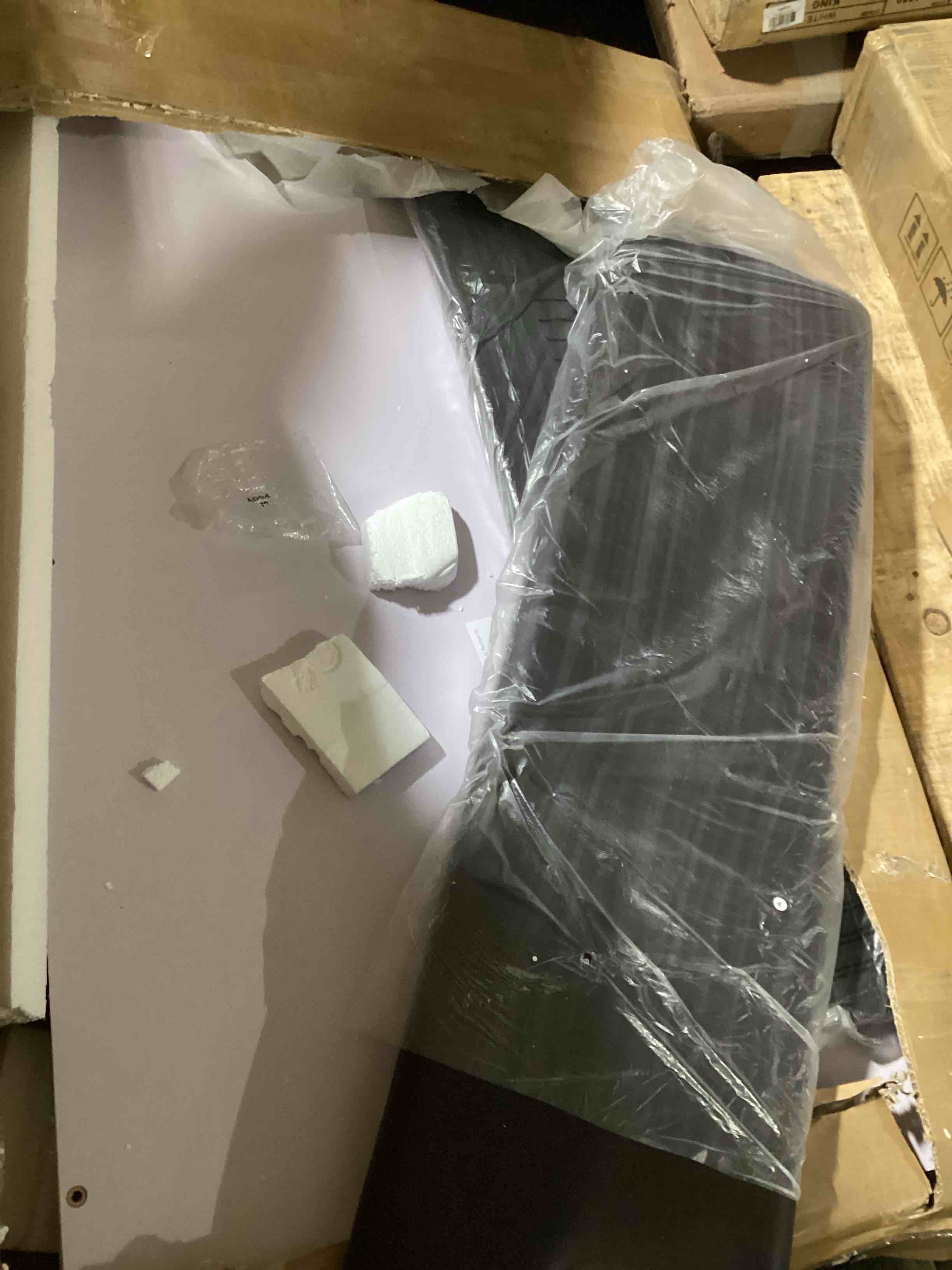 https://s3.amazonaws.com/lotting-images-prod/bidfta/YEL6383551_1713204552029.jpeg