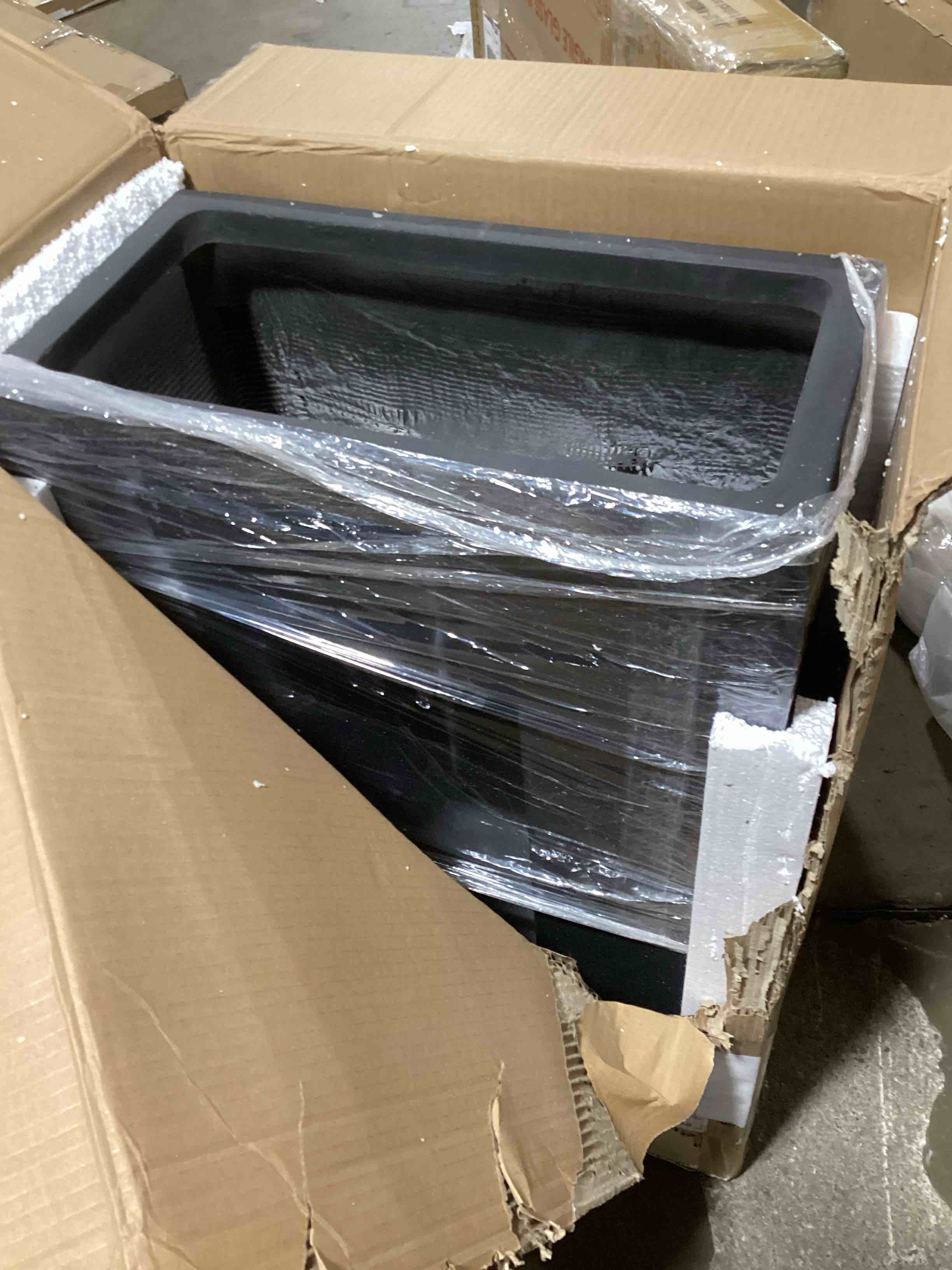 https://s3.amazonaws.com/lotting-images-prod/bidfta/YEL6383980_1713441018908.jpeg