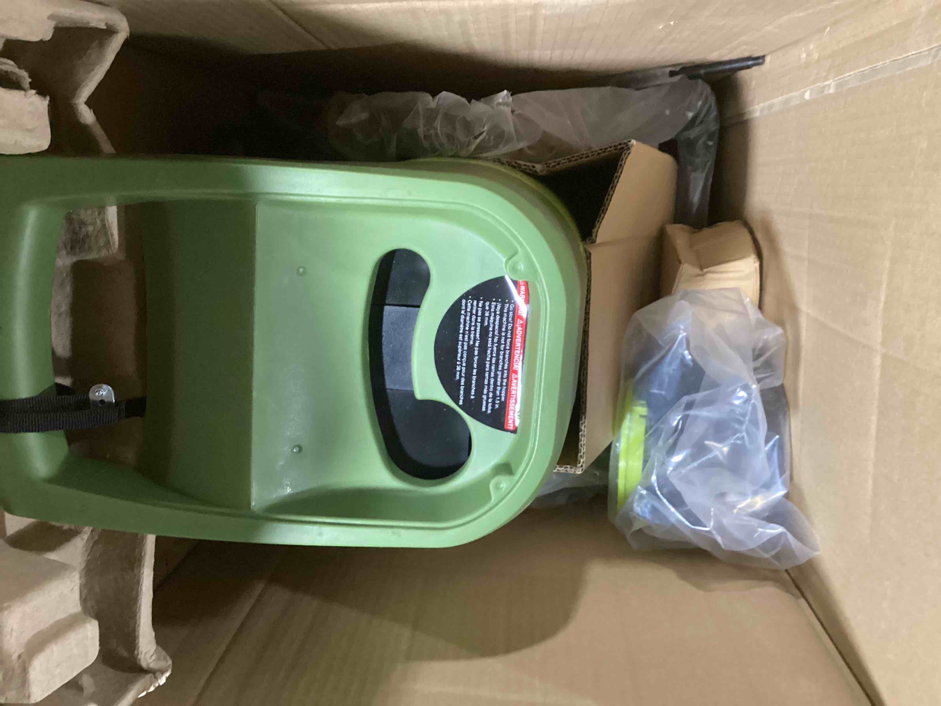 https://s3.amazonaws.com/lotting-images-prod/bidfta/YEL6385964_1713897342626.jpeg