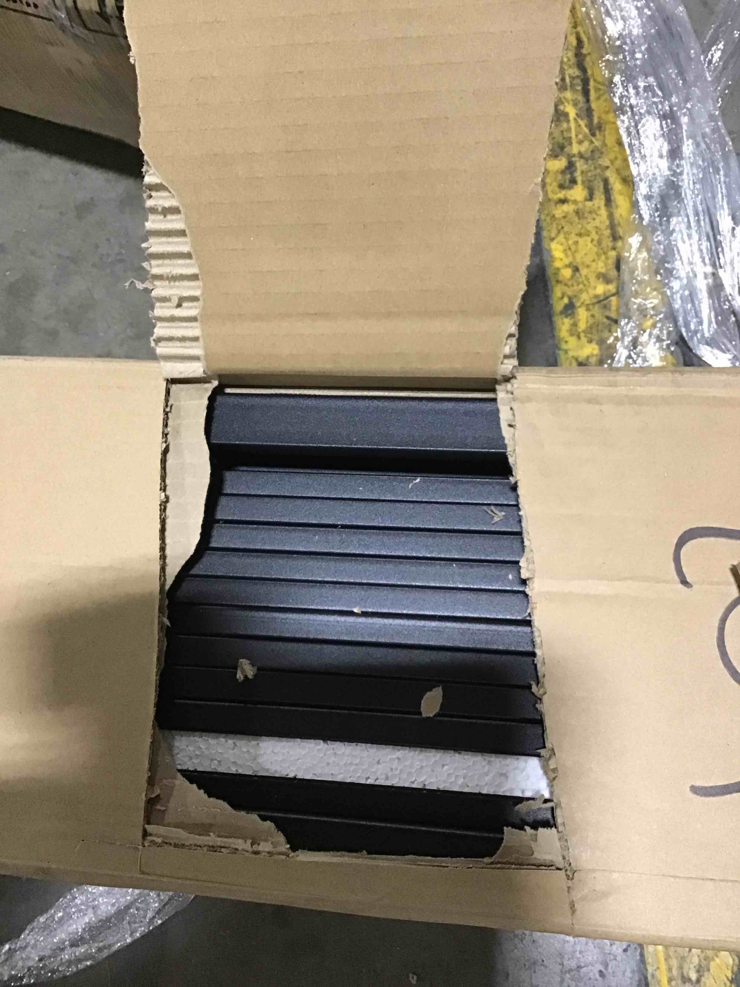 https://s3.amazonaws.com/lotting-images-prod/bidfta/YEL6388009_1714574221796.jpeg