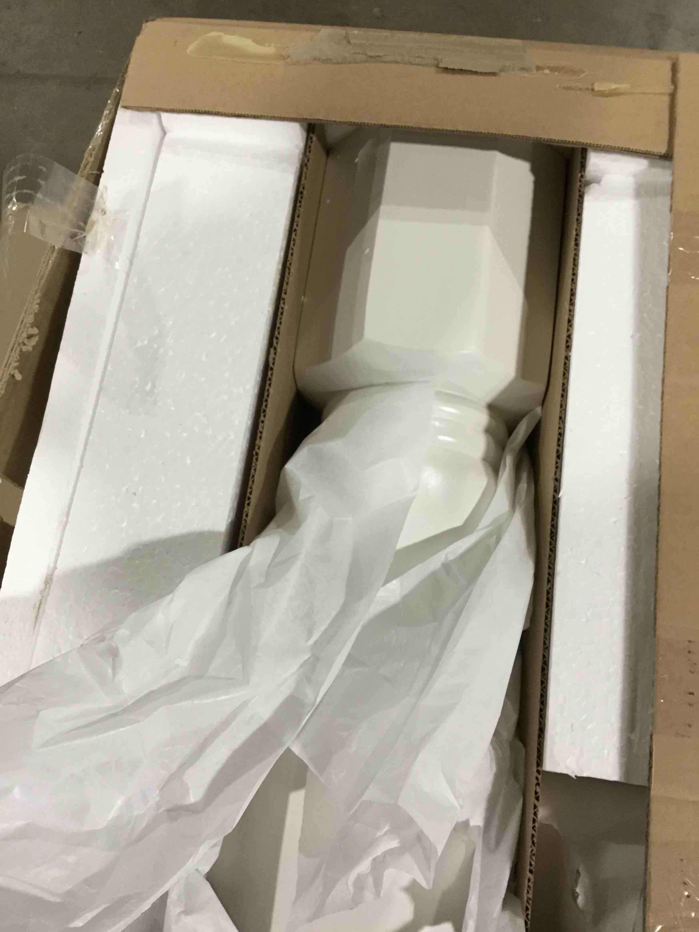 https://s3.amazonaws.com/lotting-images-prod/bidfta/YEL6388294_1715013680192.jpeg