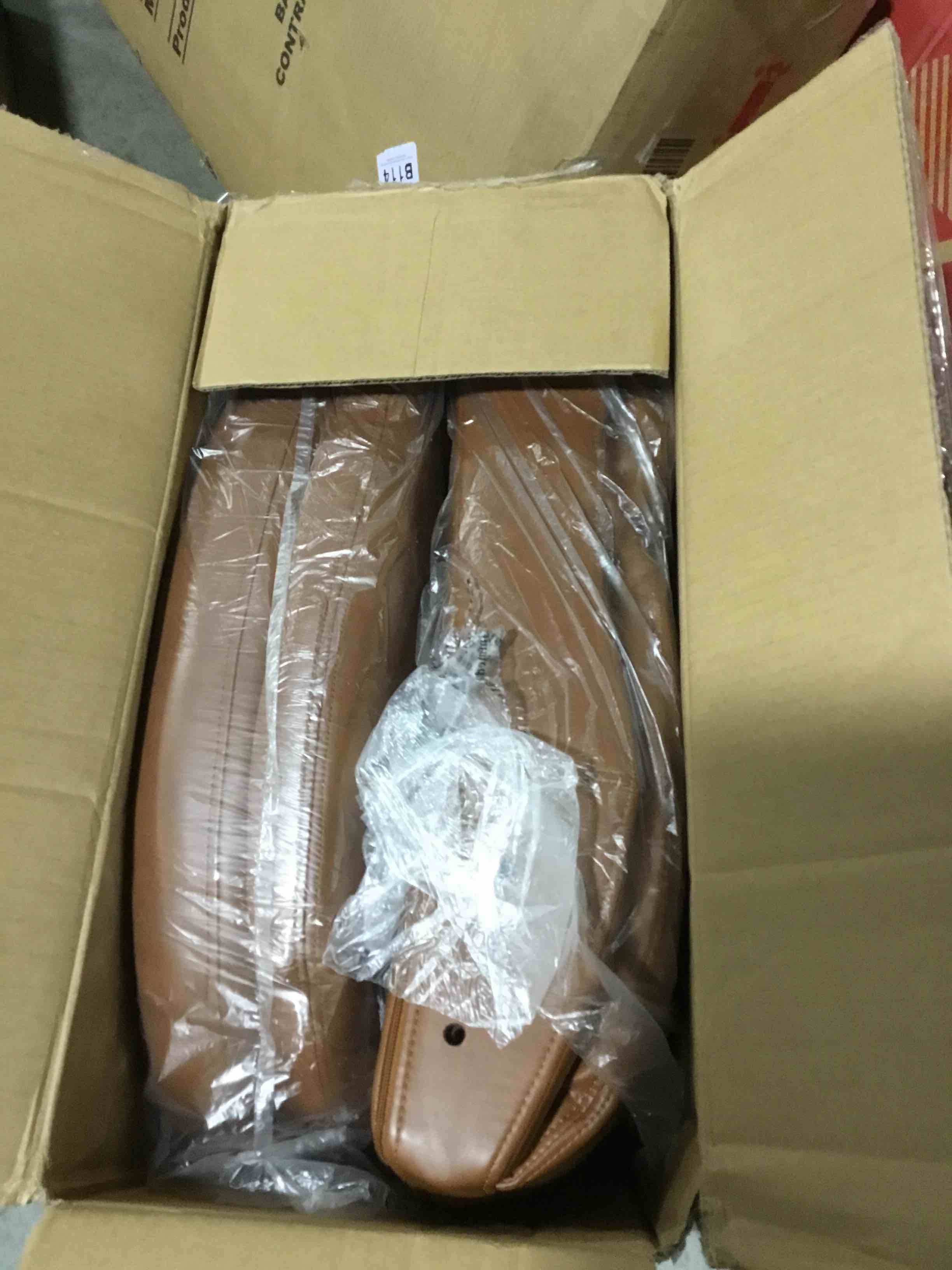 https://s3.amazonaws.com/lotting-images-prod/bidfta/YEL6388315_1715013486028.jpeg