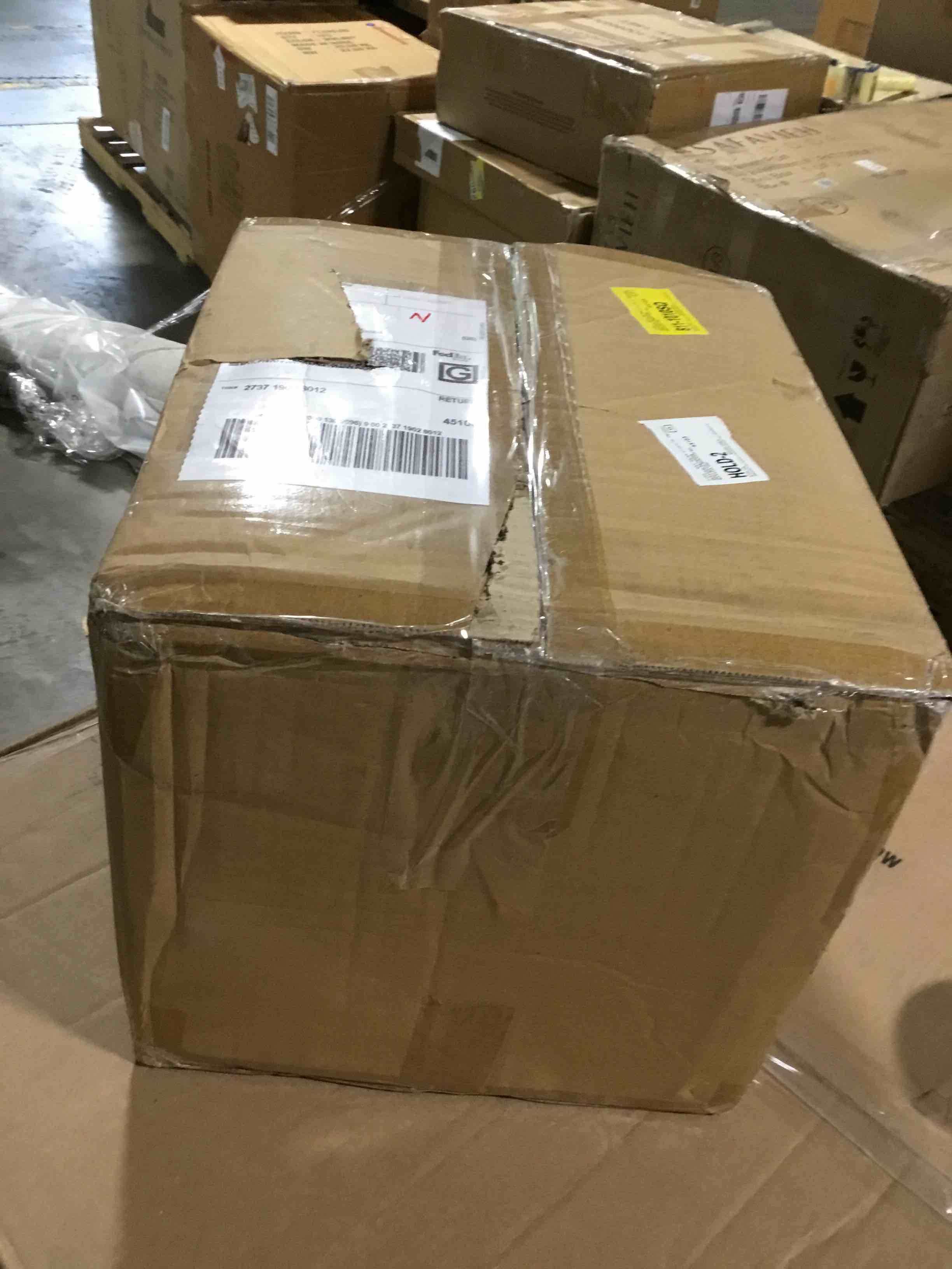 https://s3.amazonaws.com/lotting-images-prod/bidfta/YEL6388580_1715266321525.jpeg