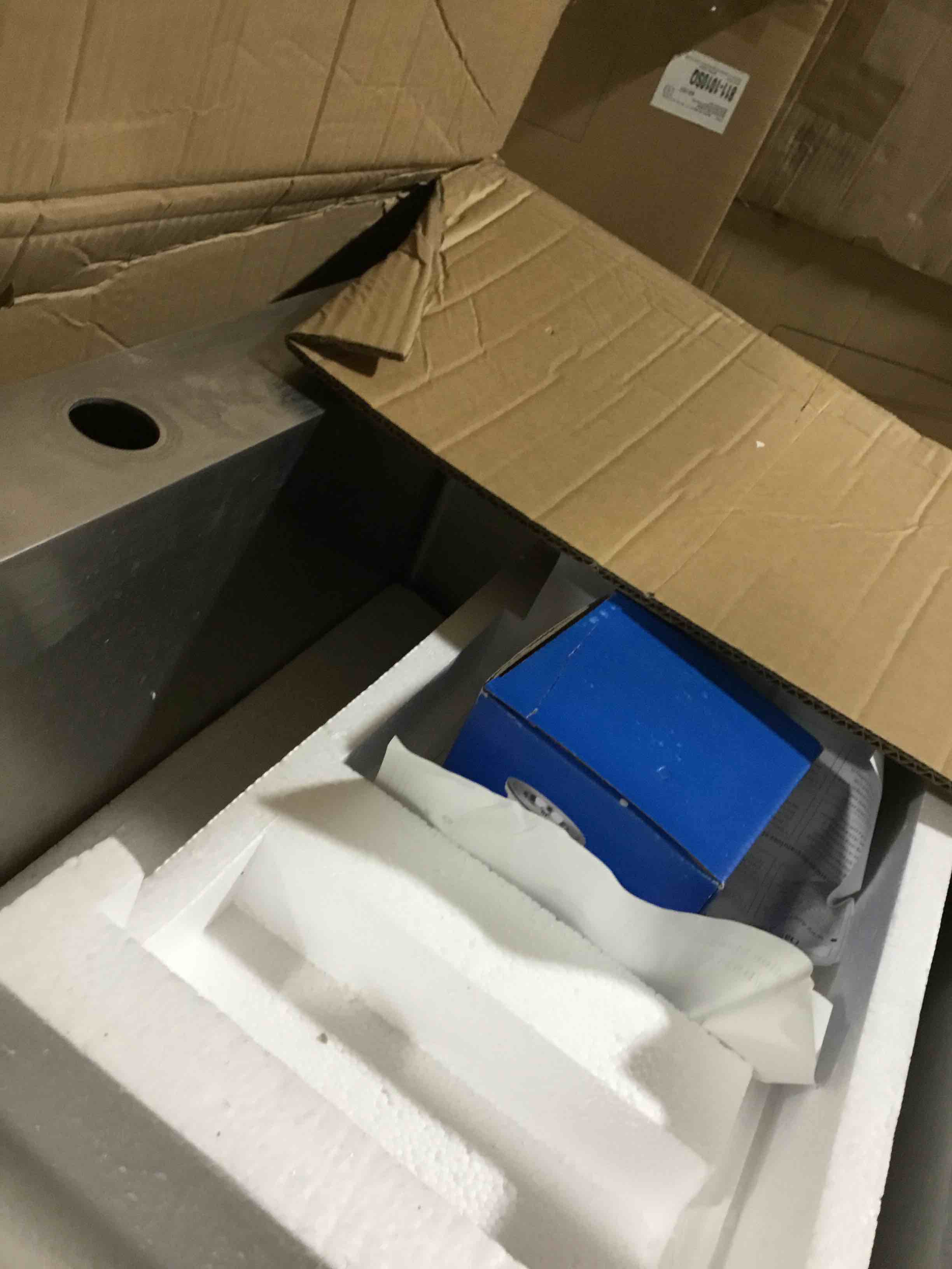 https://s3.amazonaws.com/lotting-images-prod/bidfta/YEL6388593_1715268253228.jpeg