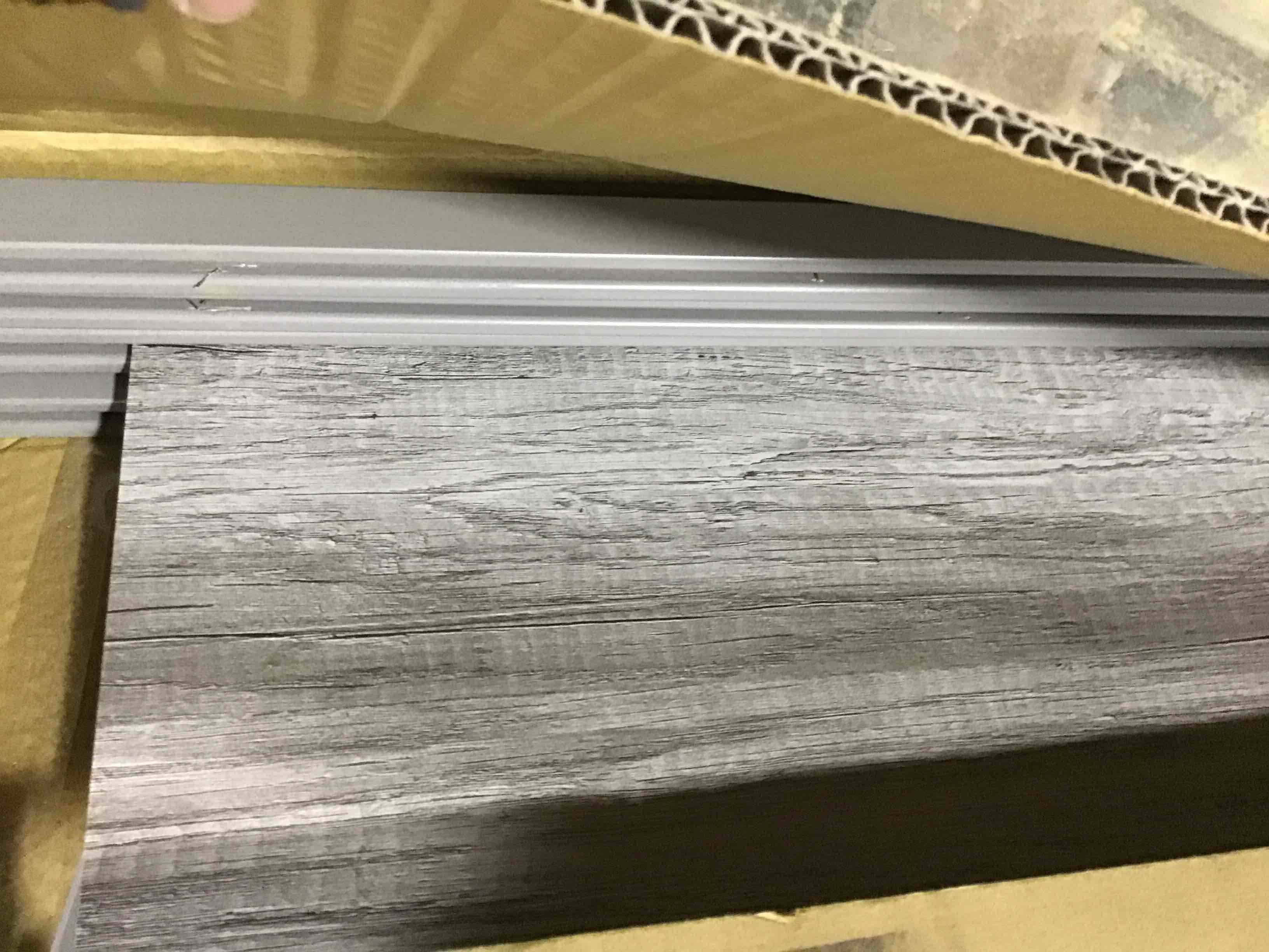 https://s3.amazonaws.com/lotting-images-prod/bidfta/YEL6388979_1713442095877.jpeg