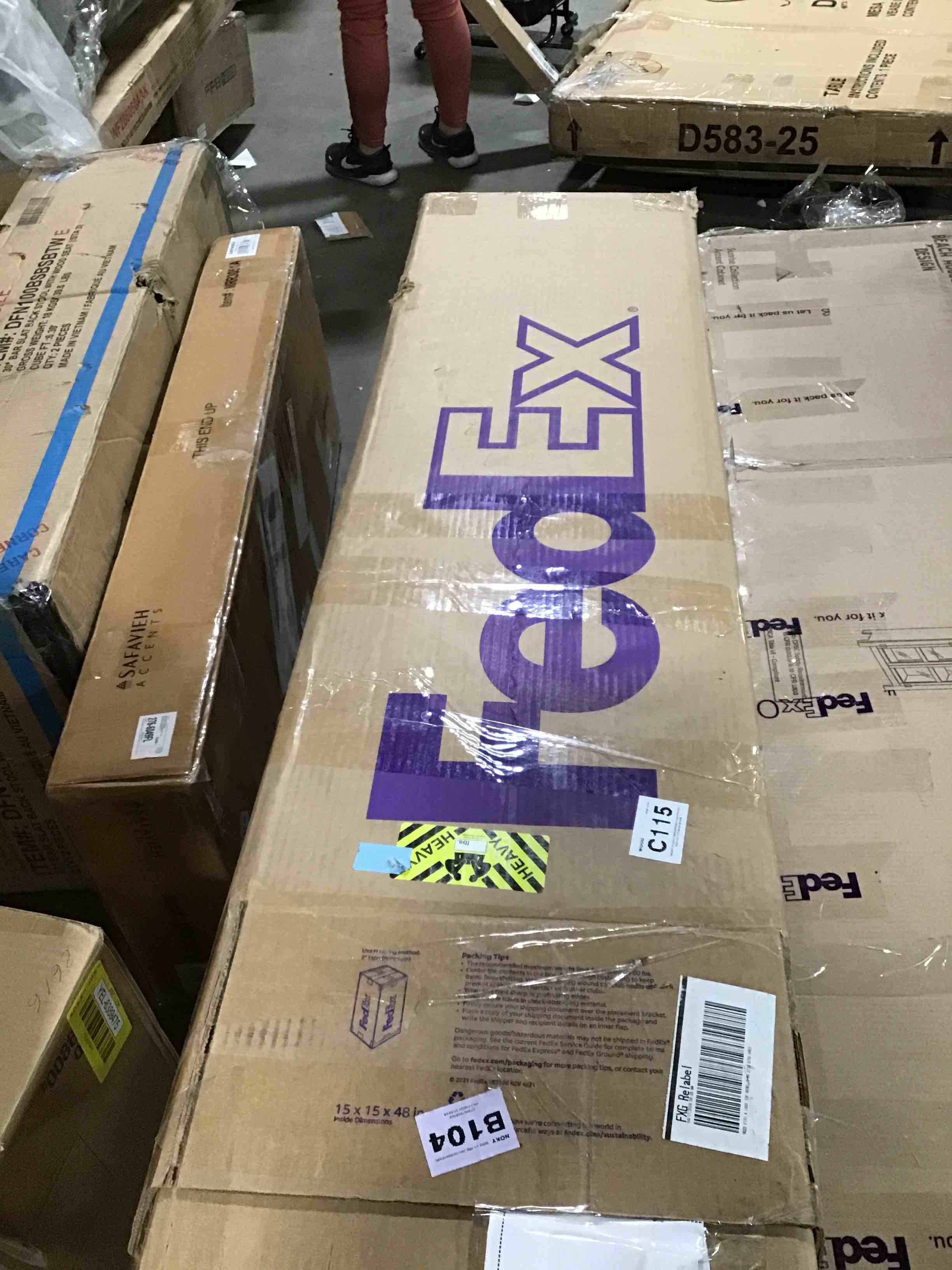 https://s3.amazonaws.com/lotting-images-prod/bidfta/YEL6389487_1713897066064.jpeg