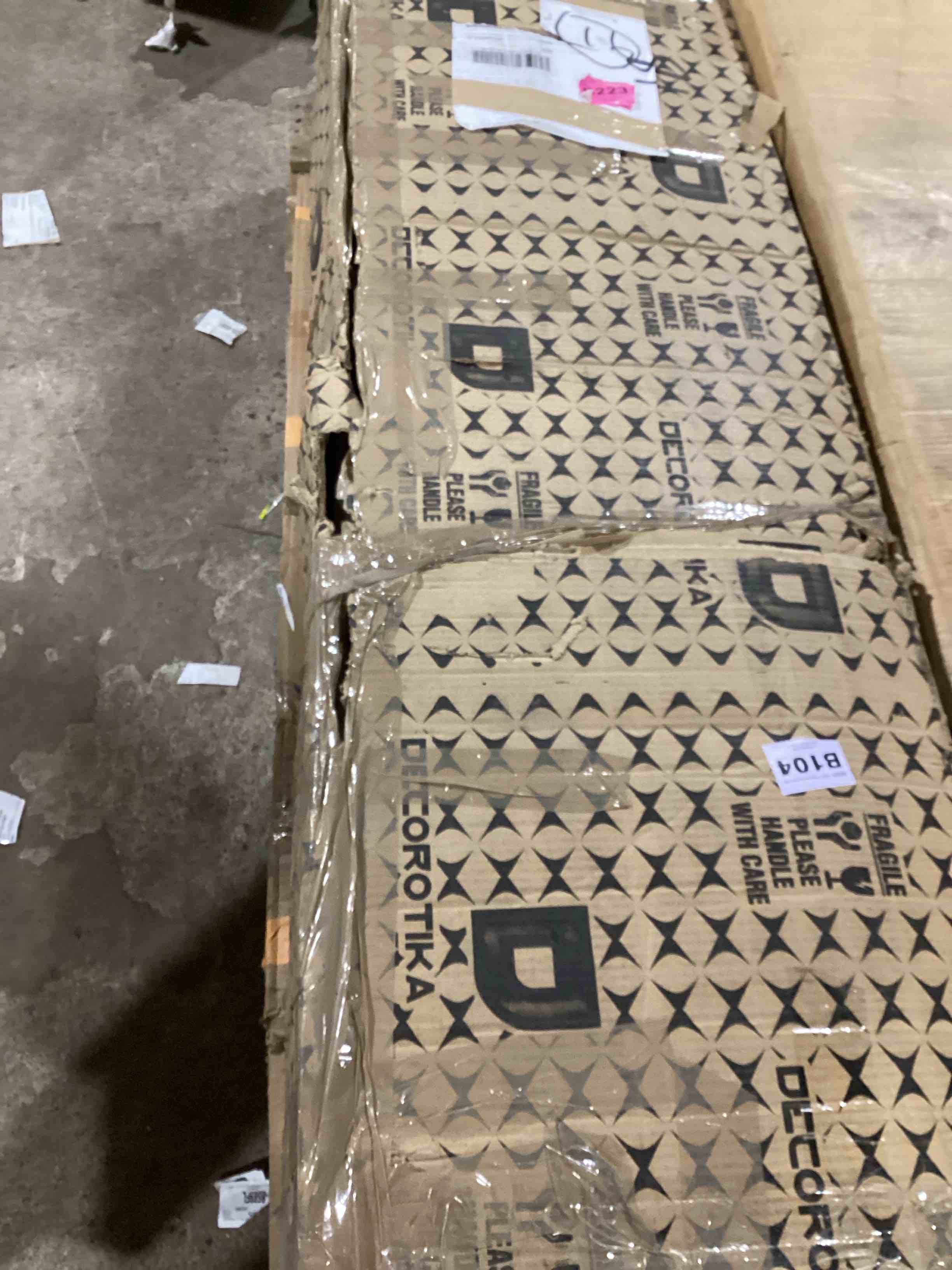 https://s3.amazonaws.com/lotting-images-prod/bidfta/YEL6390934_1714486934235.jpeg