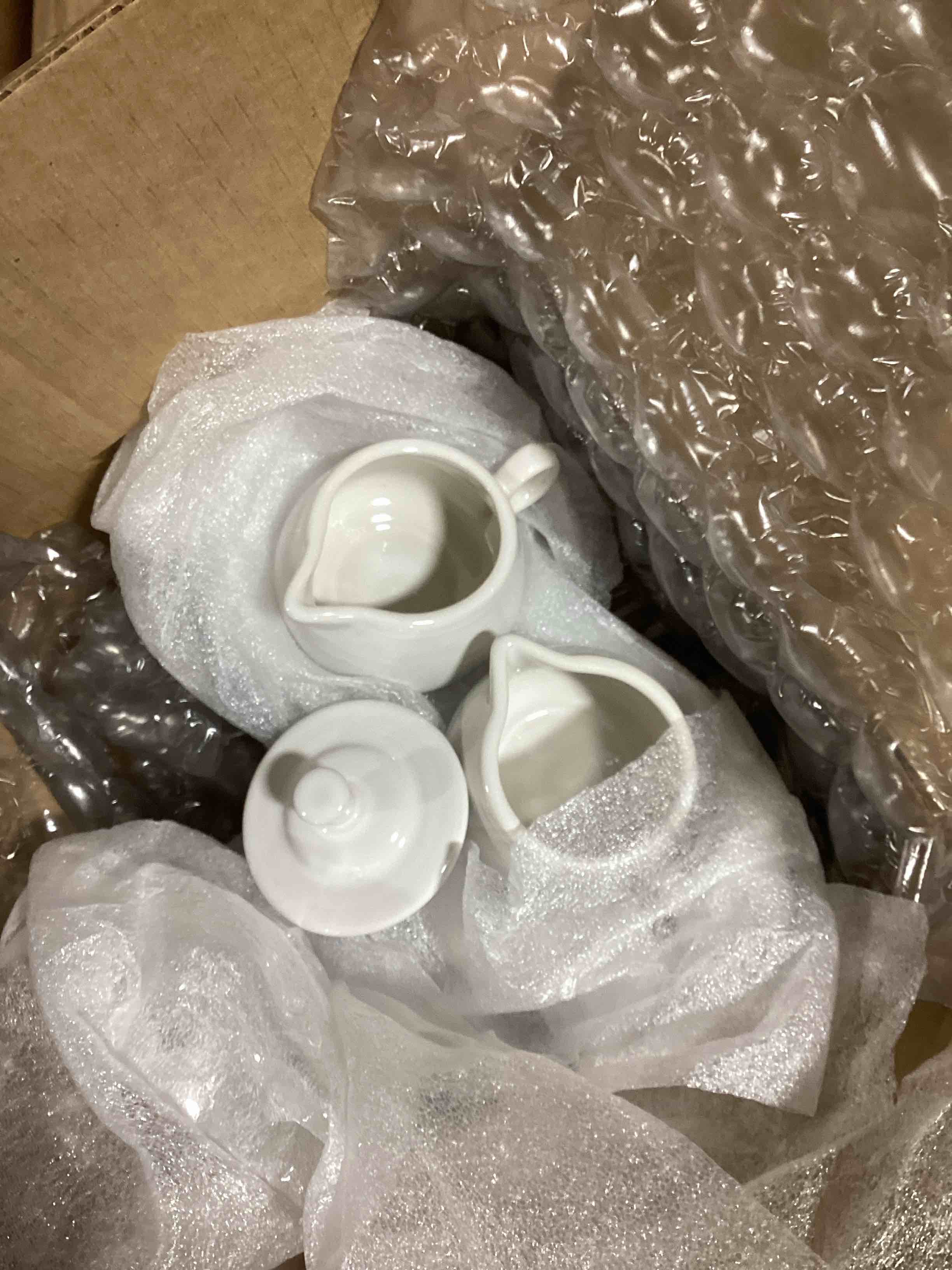 https://s3.amazonaws.com/lotting-images-prod/bidfta/YEL6391015_1714566096657.jpeg