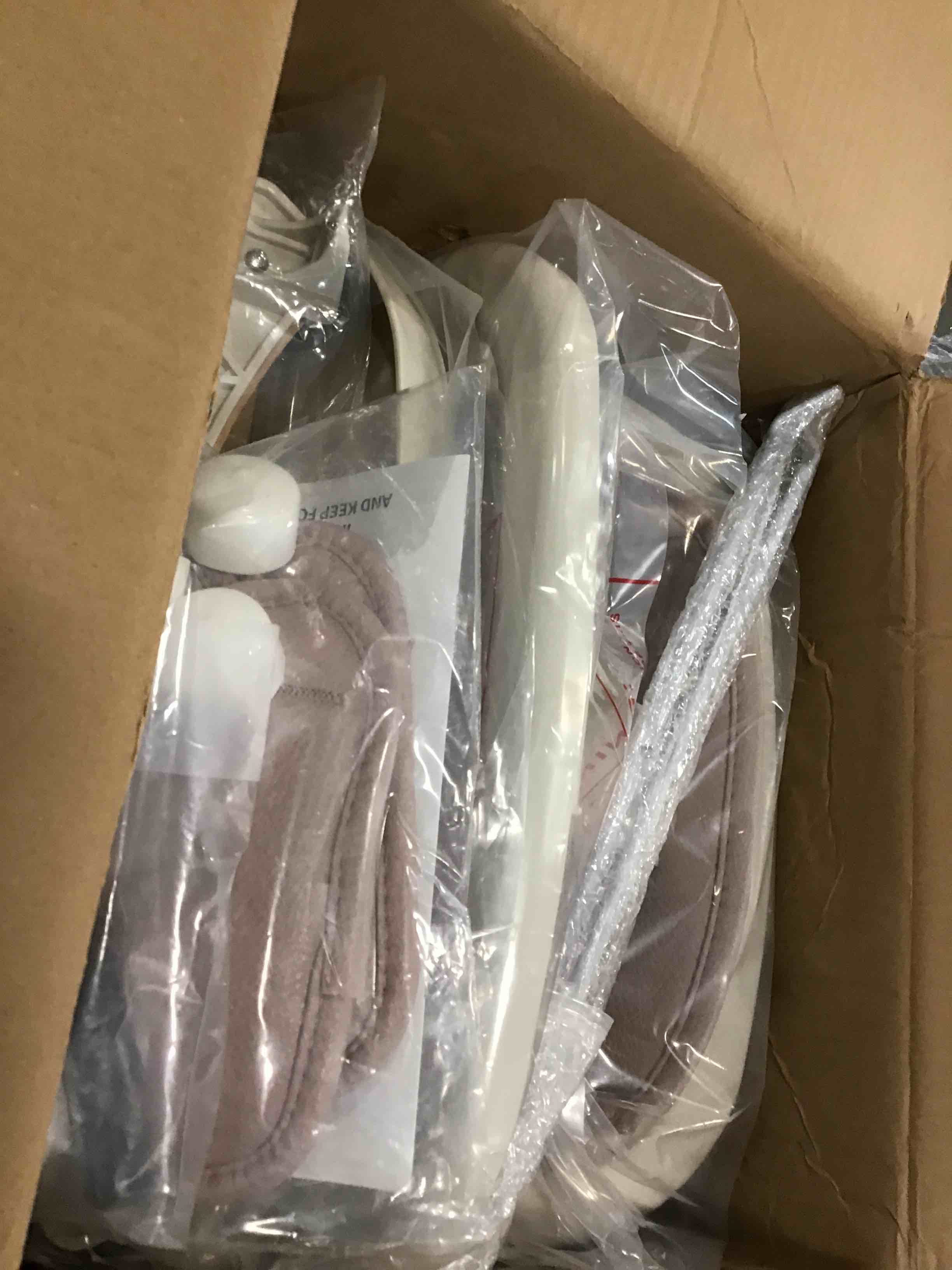 https://s3.amazonaws.com/lotting-images-prod/bidfta/YEL6391949_1715021934779.jpeg